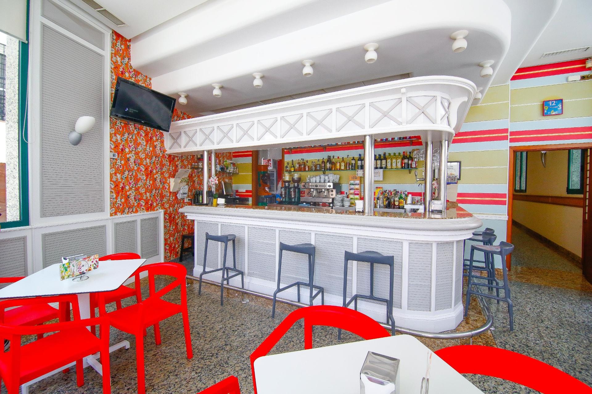 Bar/Salón MAINAKECOSTADELSOL