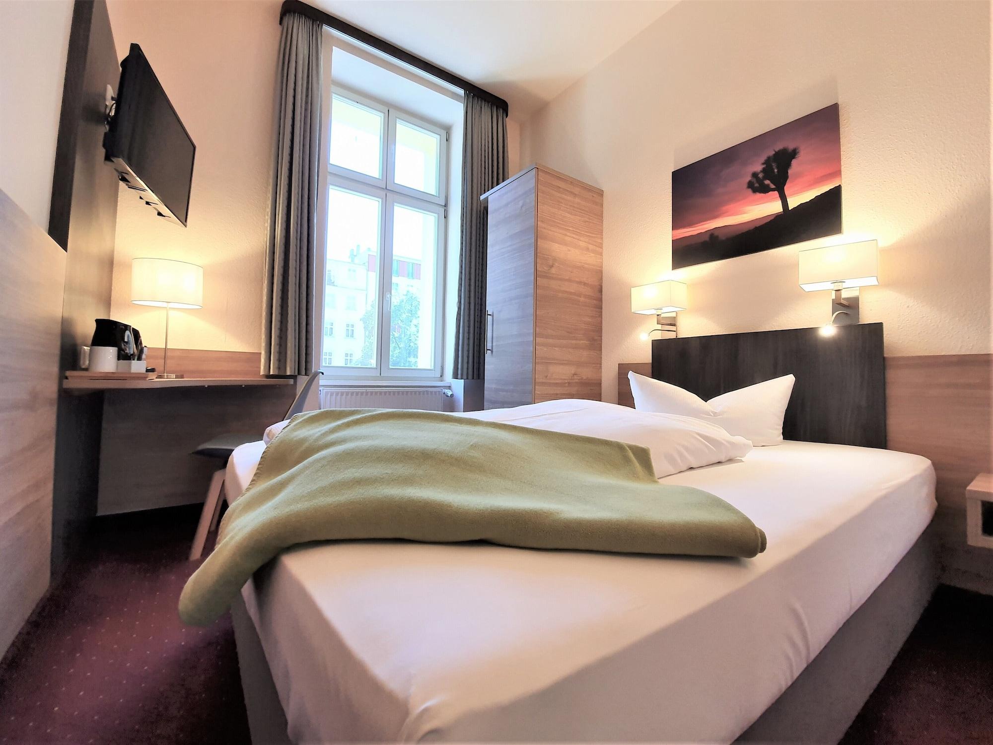 Varios Melarose Feng Shui Hotel
