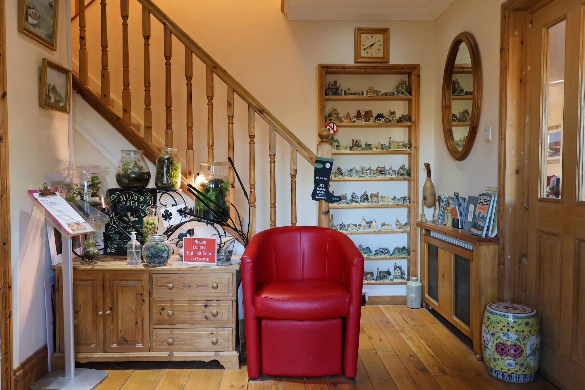 Vista Lobby Orchard House