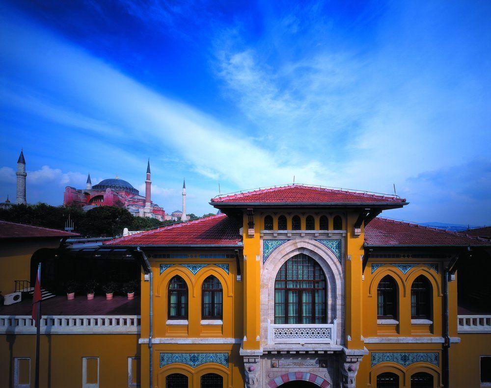 Vista da fachada Four Seasons Hotel Istanbul at Sultanahmet