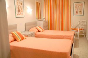 Alquiler Vacacional - Holidaysinmalta  Private Pool Villa Margherita sleeps 16