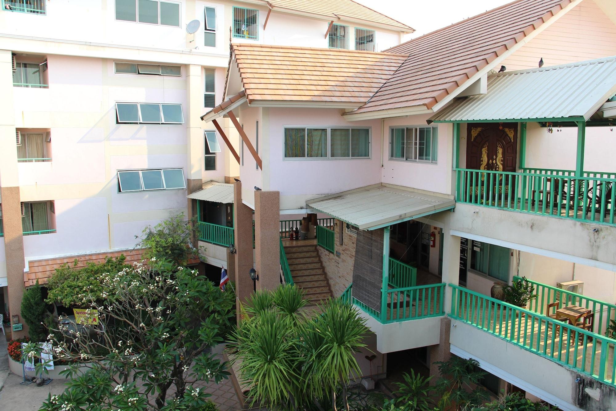 Vista Exterior Tamarind Residences