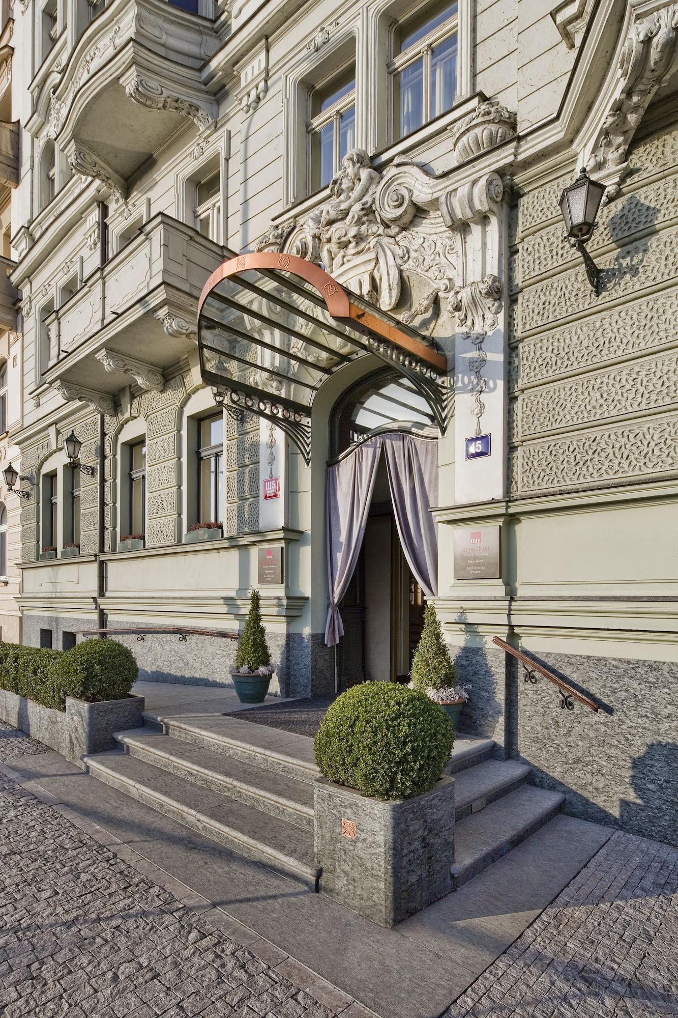 Vista Exterior Mamaison Hotel Riverside Prague