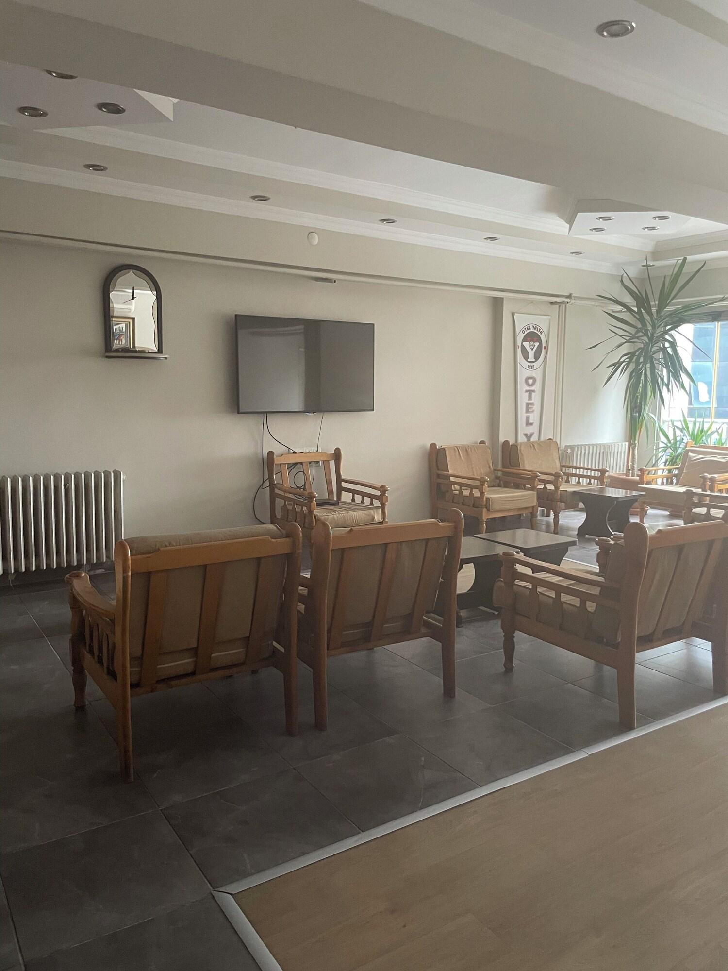 Vista Lobby Otel Yalta