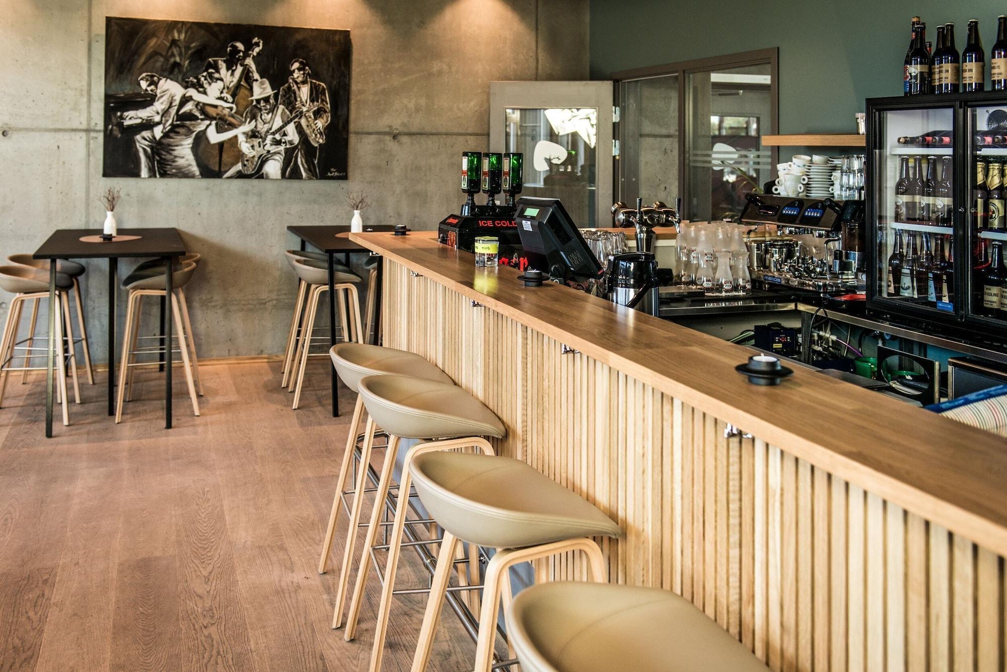 Bar/Salón Hjorten Hotell Hitra