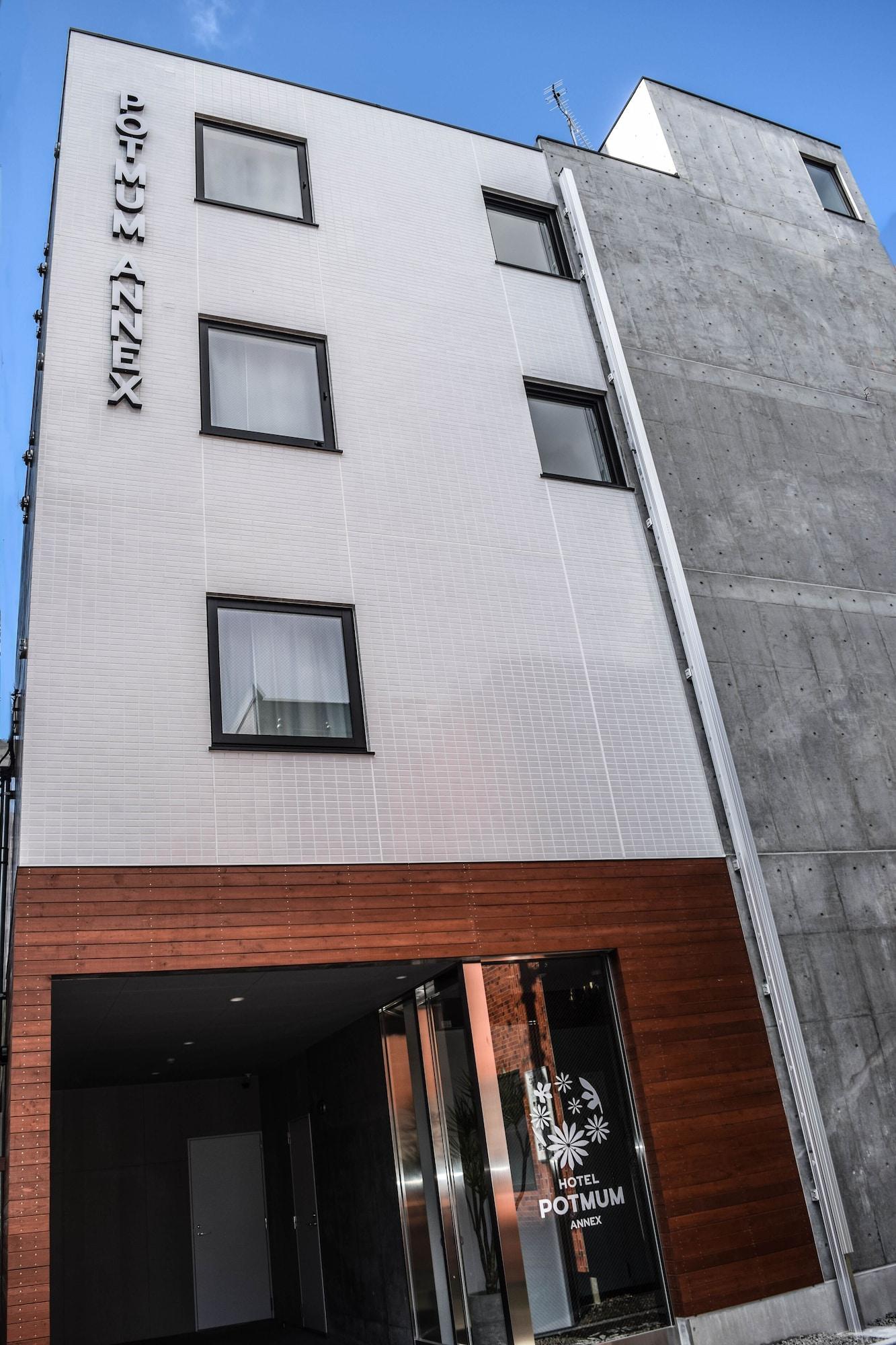 Vista Exterior HOTEL POTMUM - Hostel