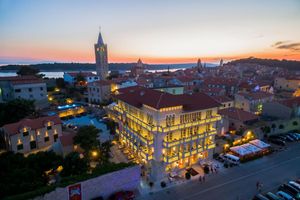 Alojamiento - Arbiana Heritage Hotel