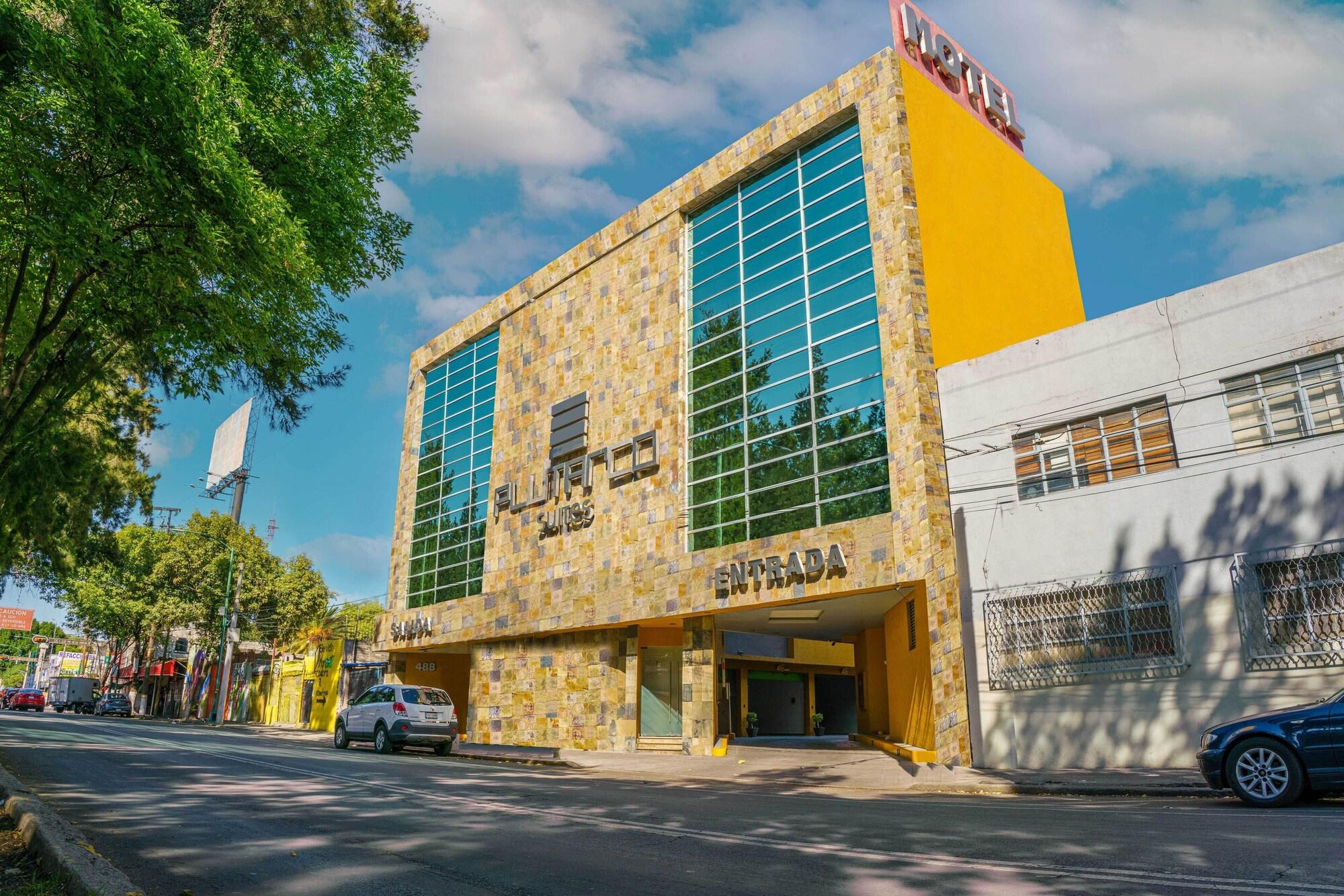 Vista Exterior Plutarco Suites