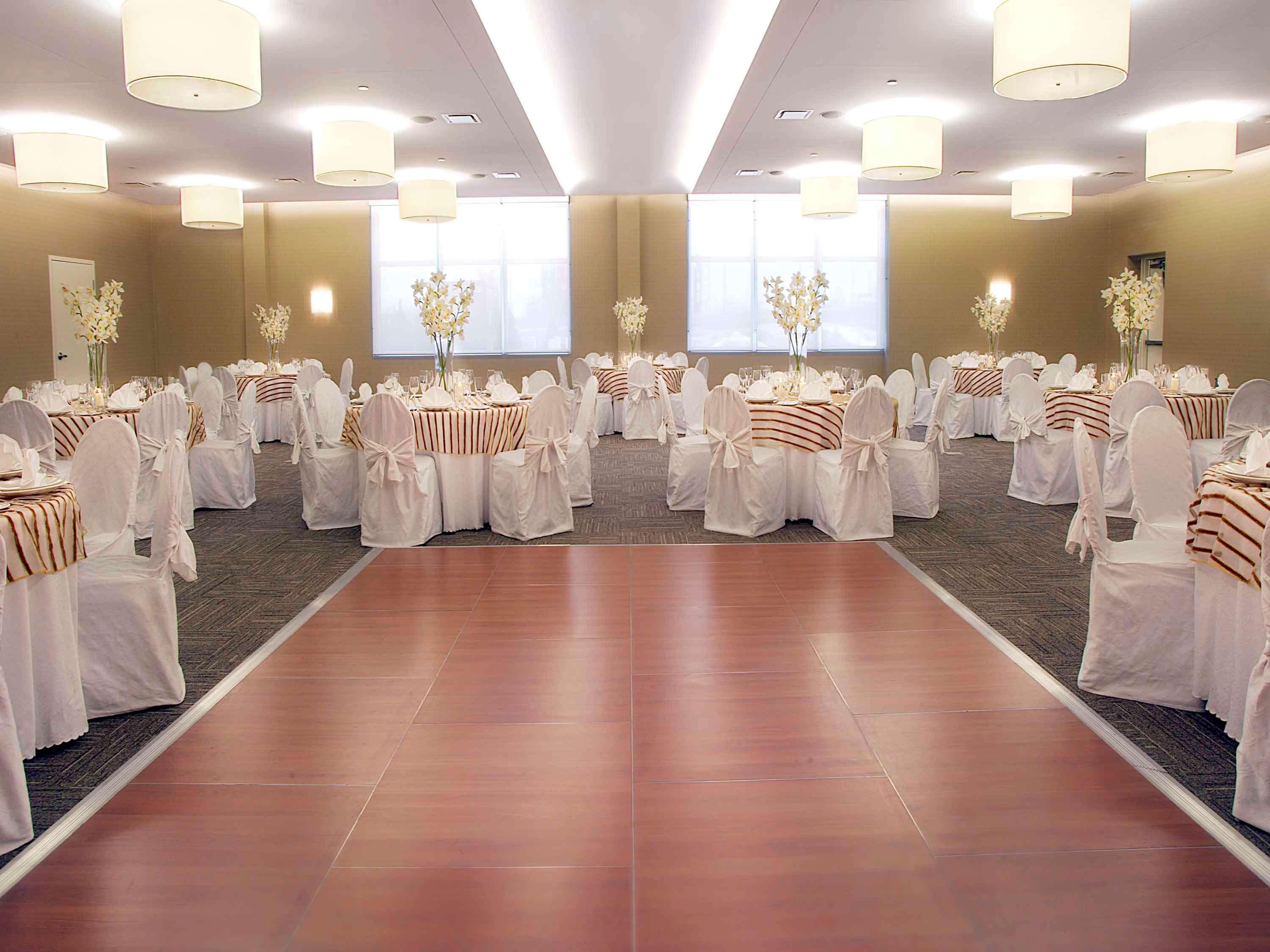 Sala de Reuniones Novotel Montreal Aeroport