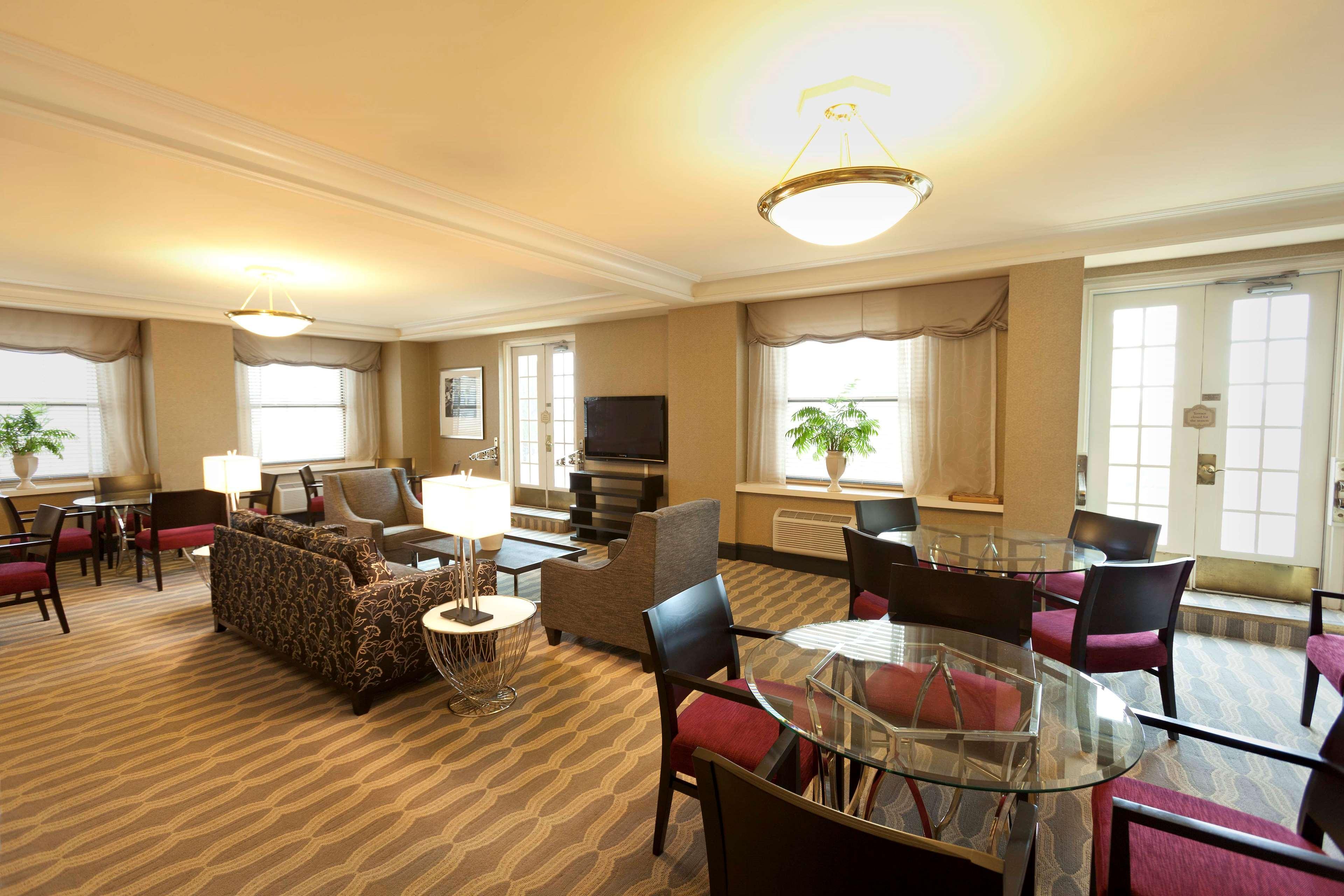 Bar/Salón Hilton Cincinnati Netherland Plaza