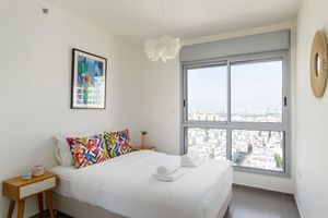 Alquiler Vacacional - Deluxe & Terrace with City Overview by FeelHome