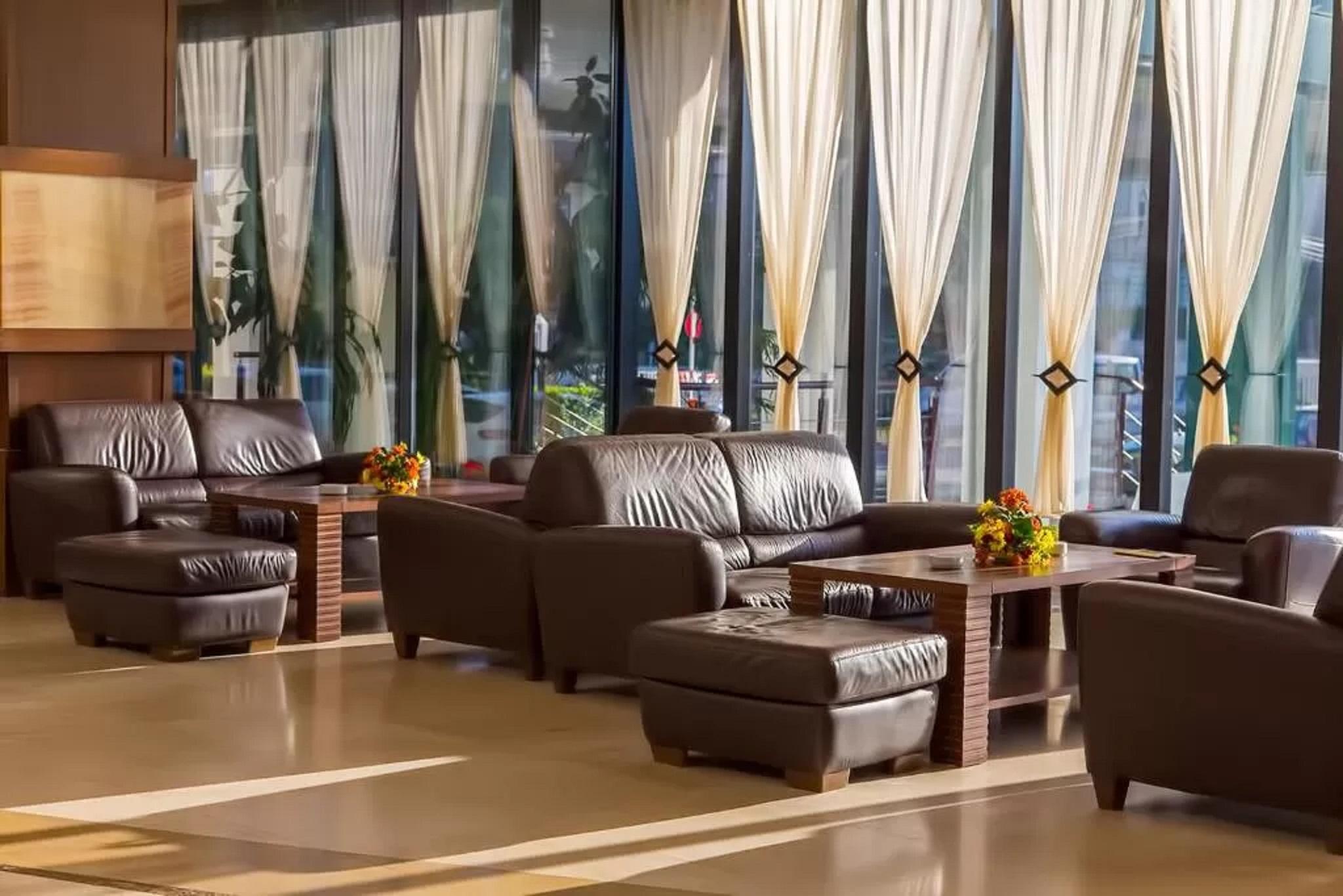 Vista Lobby Grand Hotel Napoca