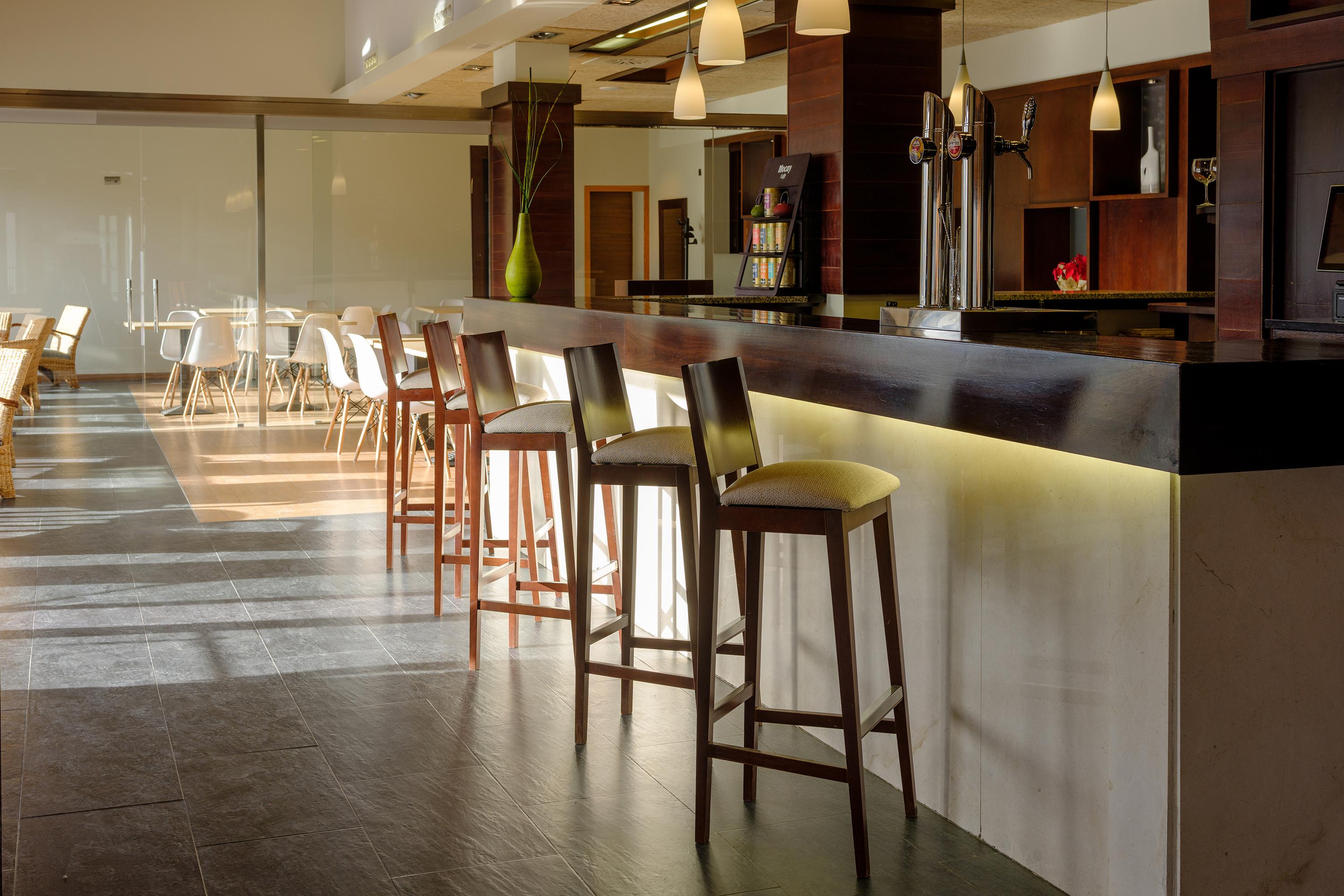 Bar/Salón Snö Aragon Hills