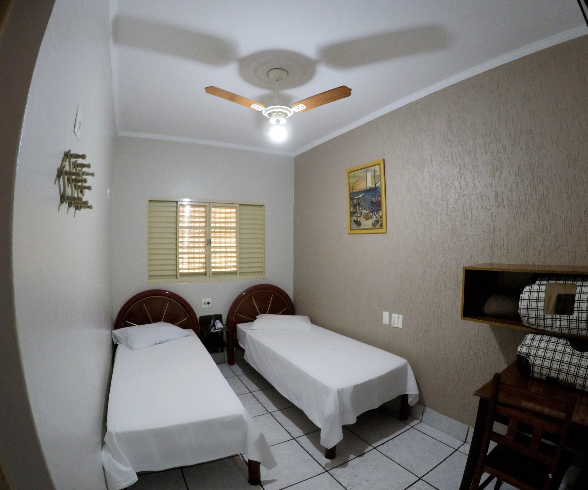 Quarto Hotel Tertulios