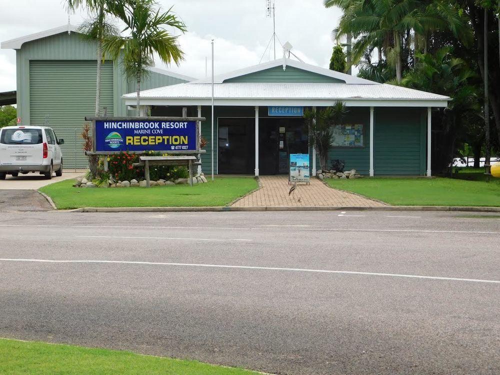 Vista Exterior Hinchinbrook Marine Cove