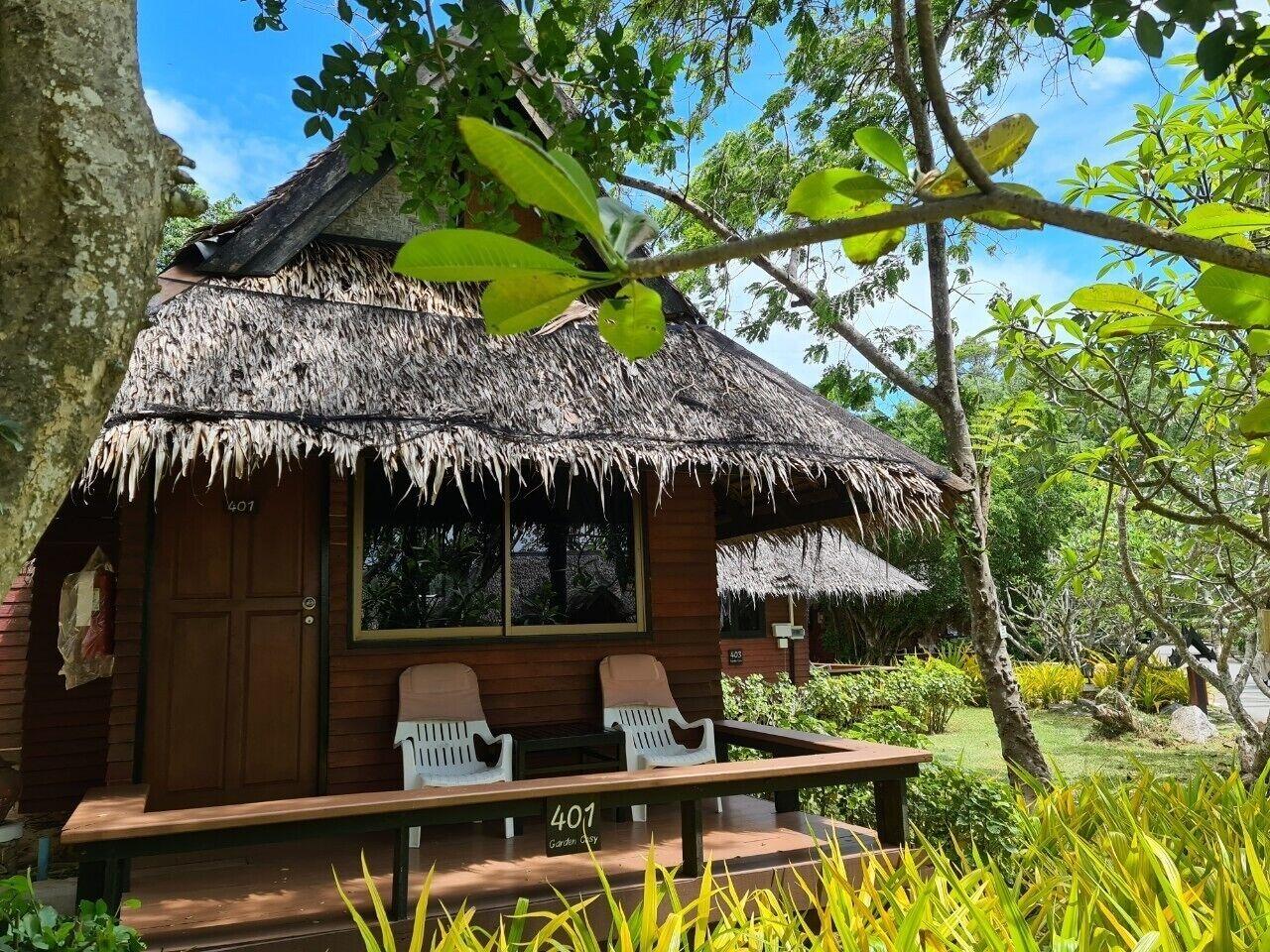 Vista Exterior Sunset Village Beach Resort