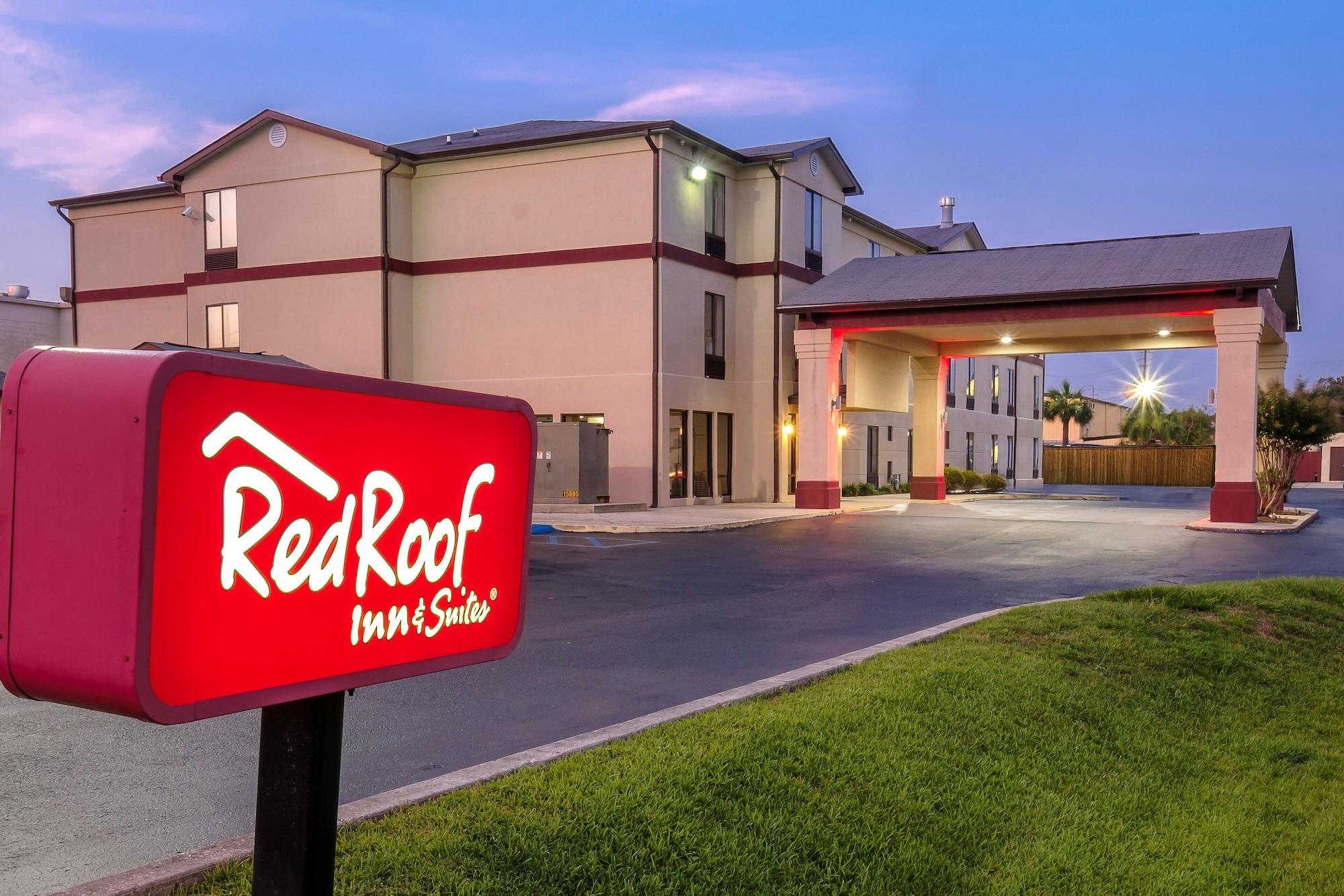 Vista Exterior Red Roof Inn & Suites Mobile SW – I-10