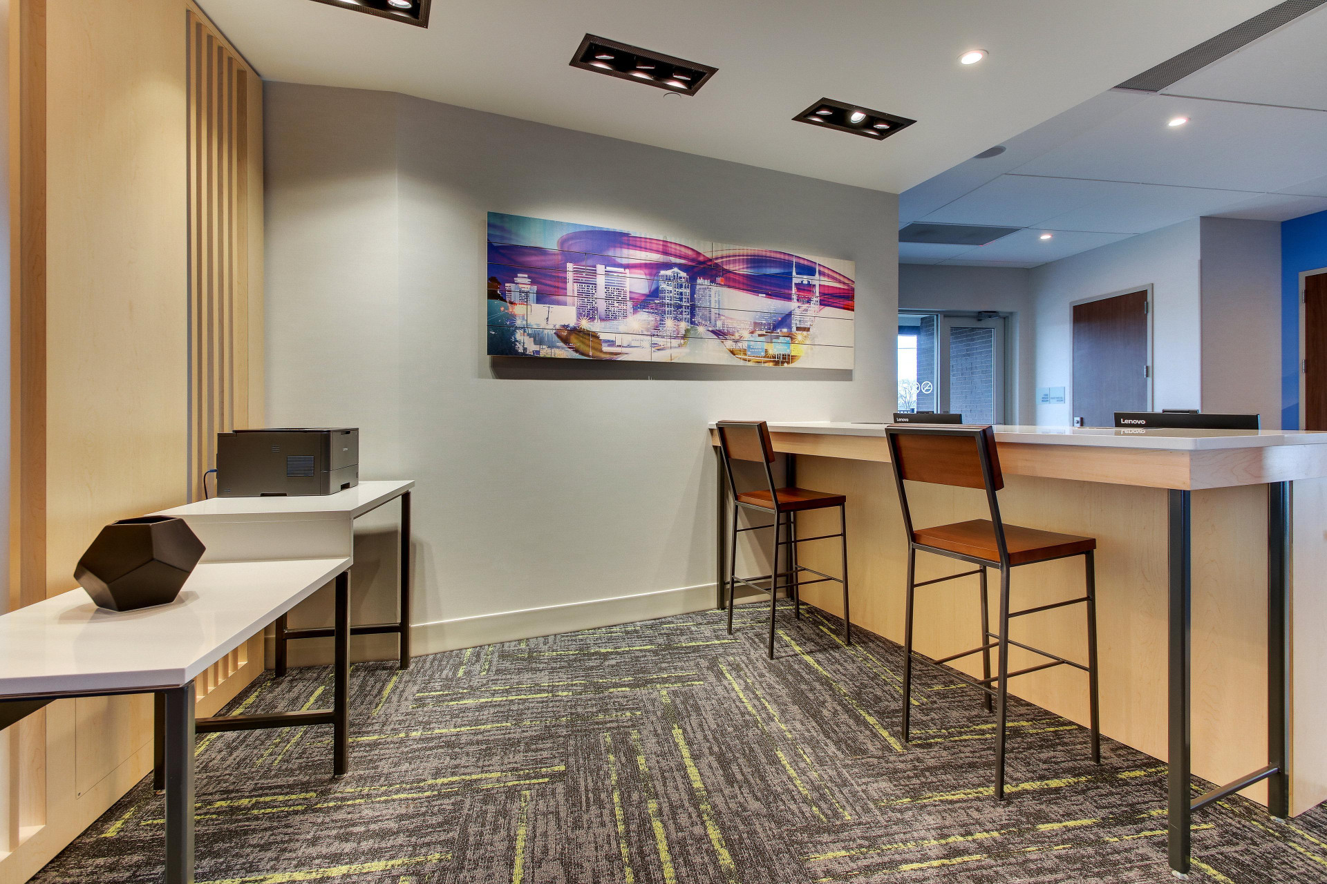 Vista Lobby Holiday Inn Express & Suites Nashville Metrocenter Downtown by IHG