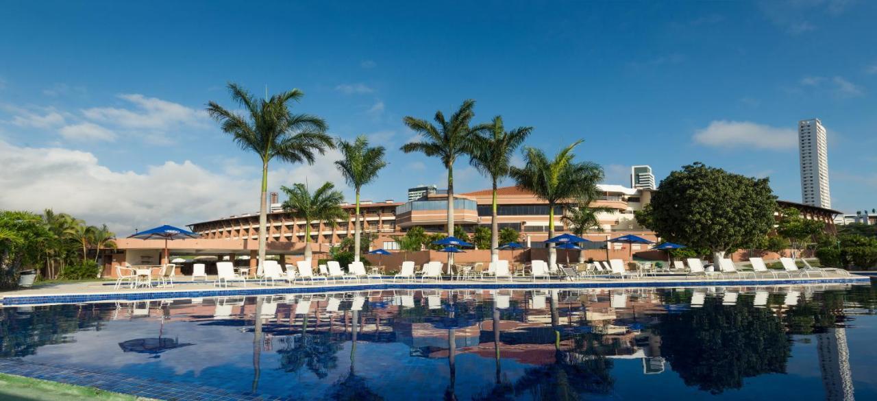 Vista Exterior Garden Hotel
