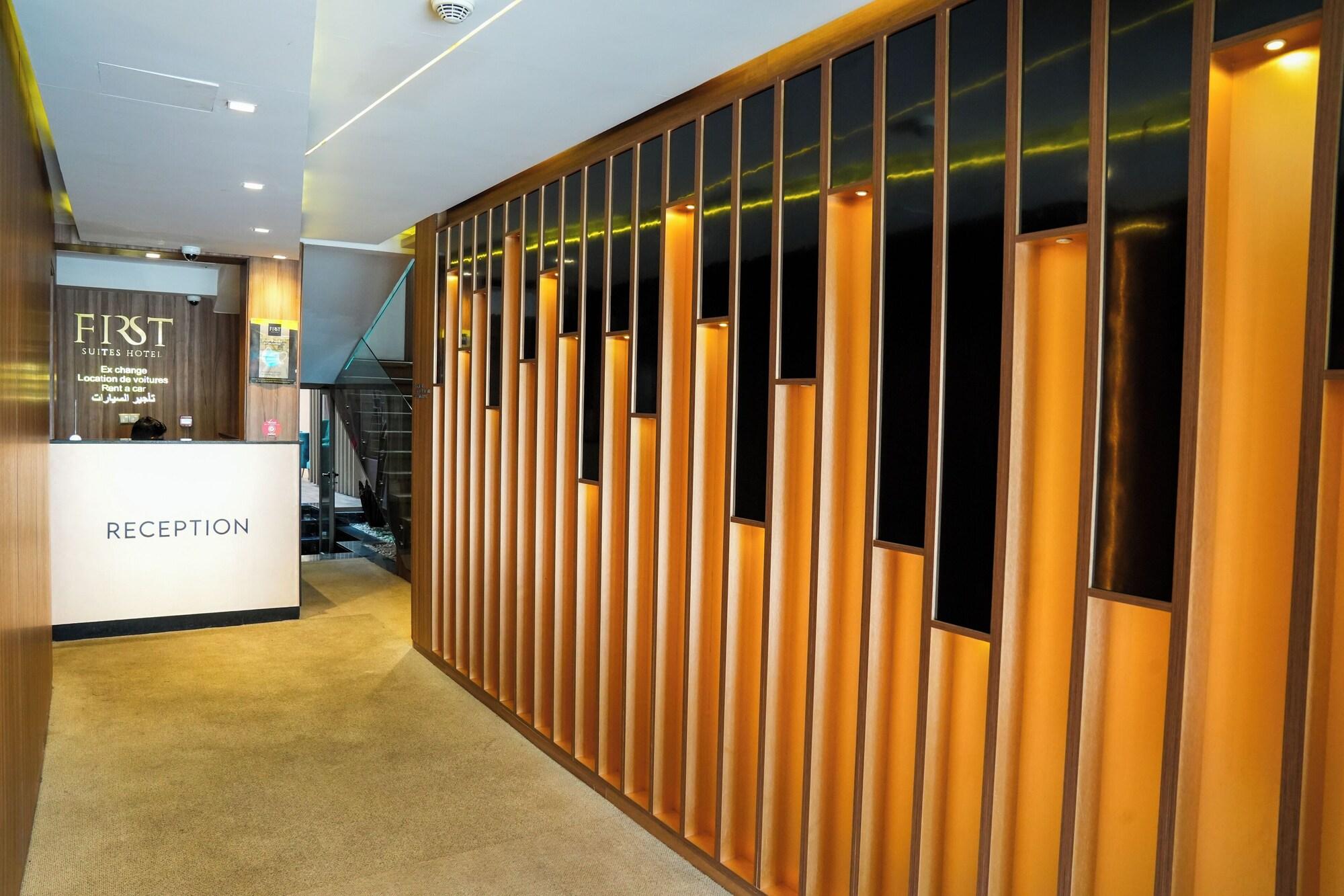 Vista Lobby First Suites Hôtel