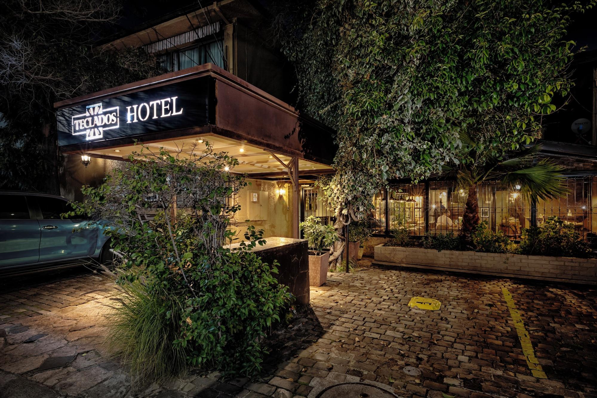 Vista Exterior Teclados Hotel