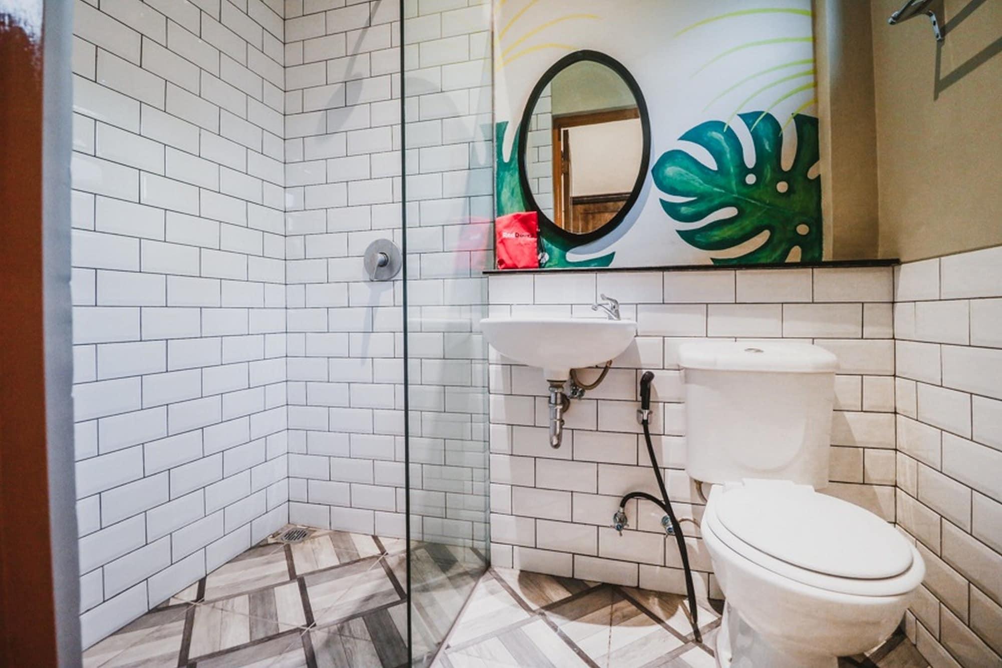 Equipamiento de Habitación RedDoorz Plus near Mall Slipi Jaya