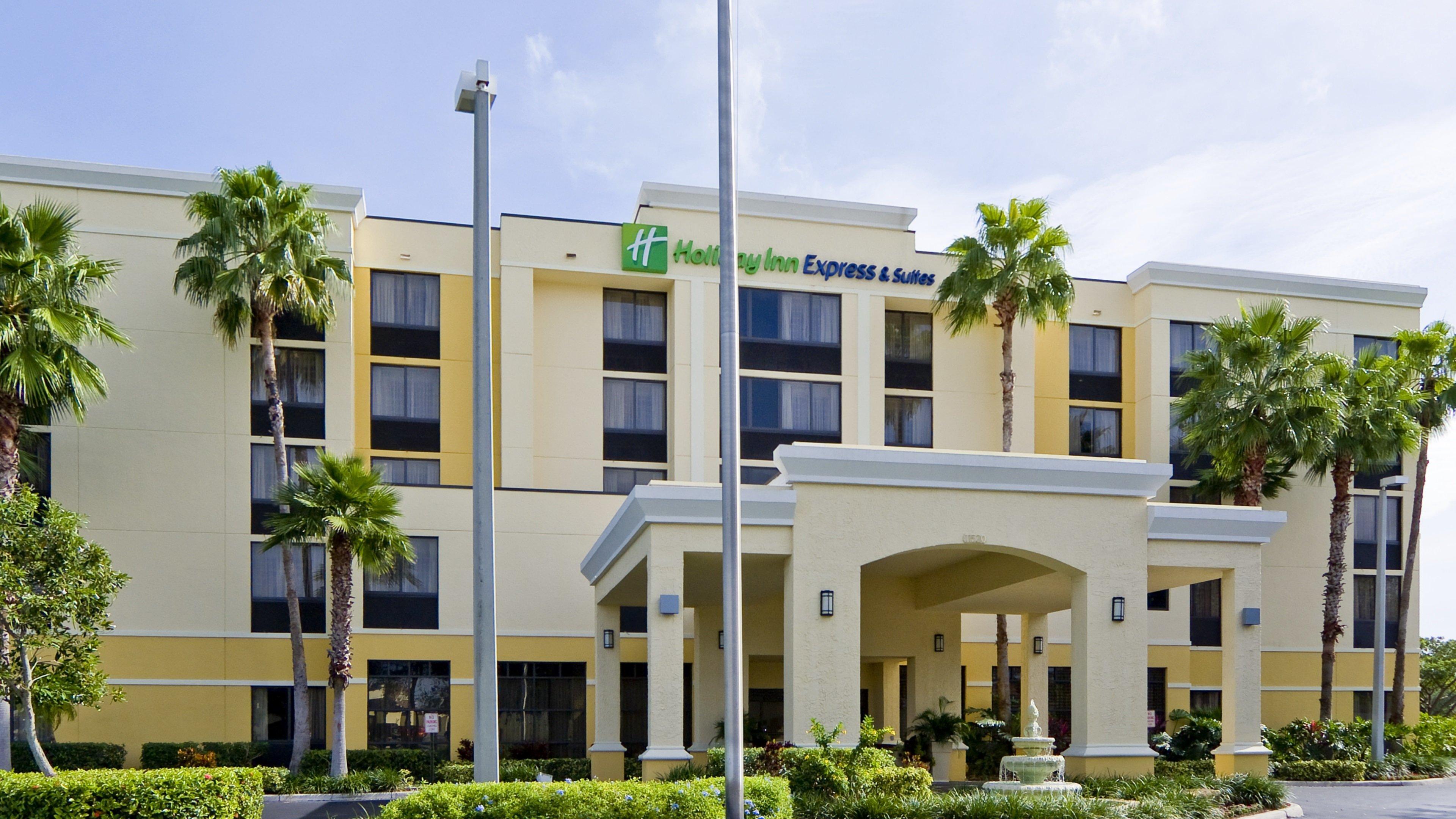 Vista Exterior Holiday Inn Express & Suites Kendall East Miami by IHG