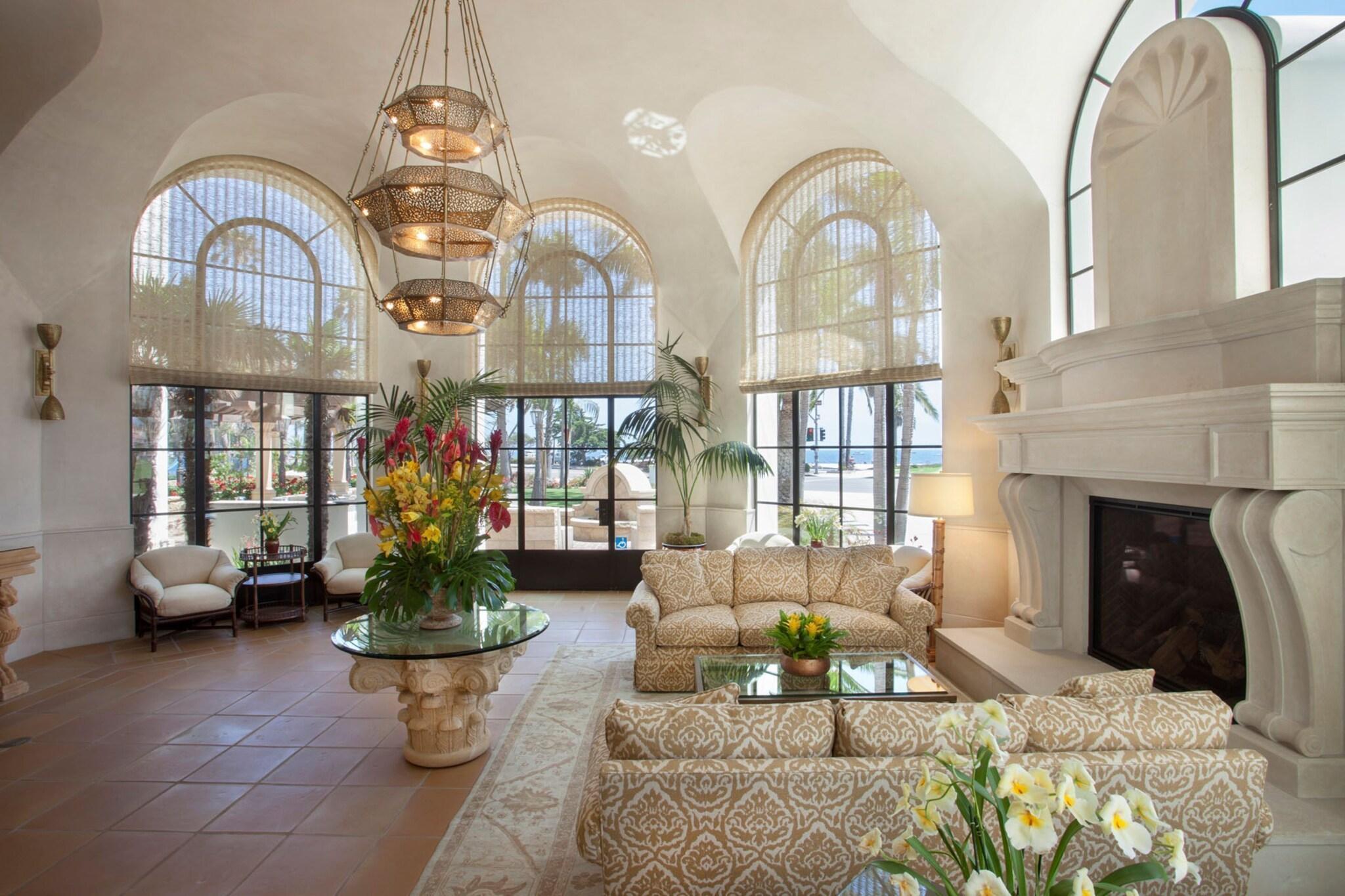 Vista Lobby Santa Barbara Inn