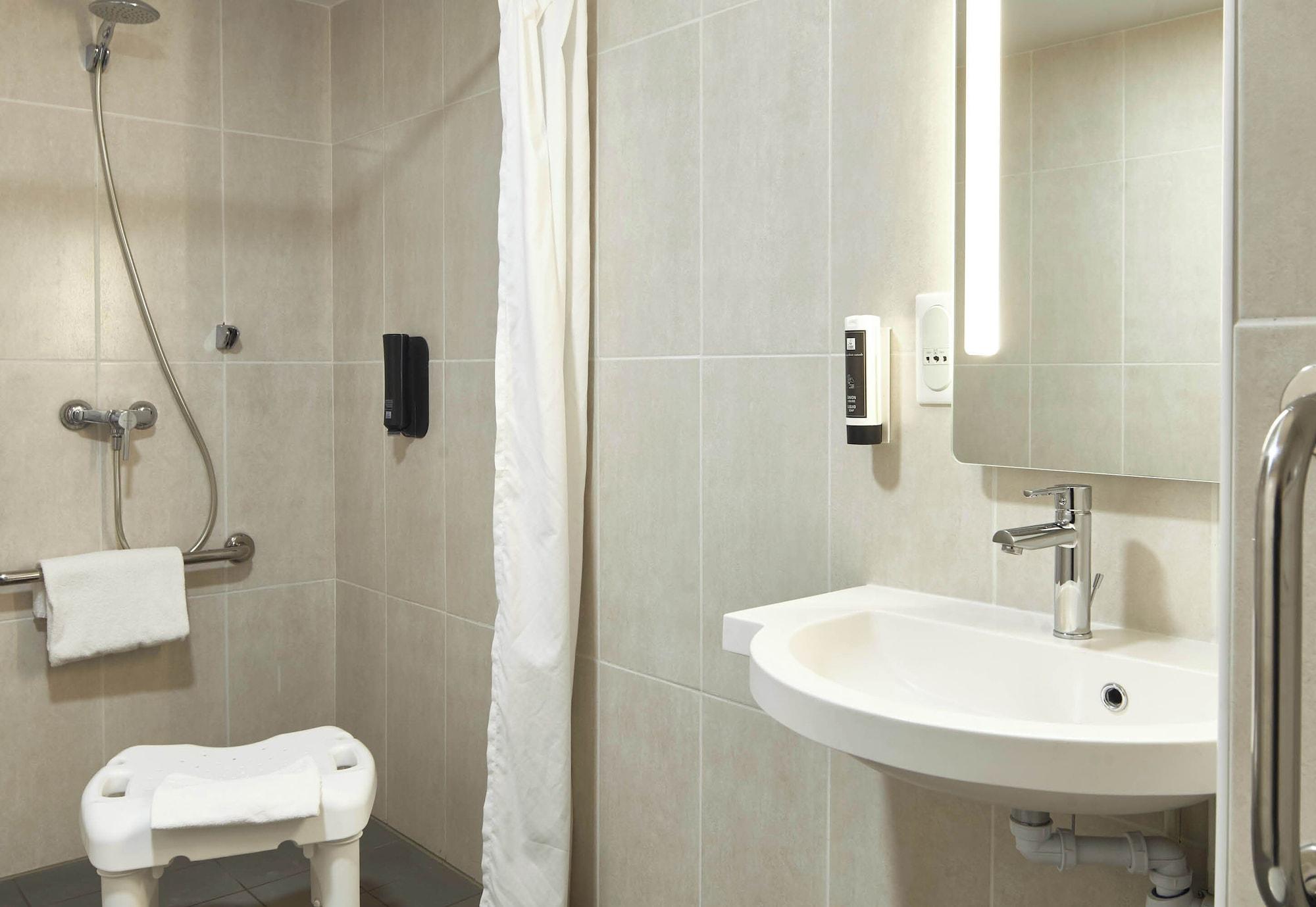Equipamiento de Habitación B&B HOTEL Igny Palaiseau