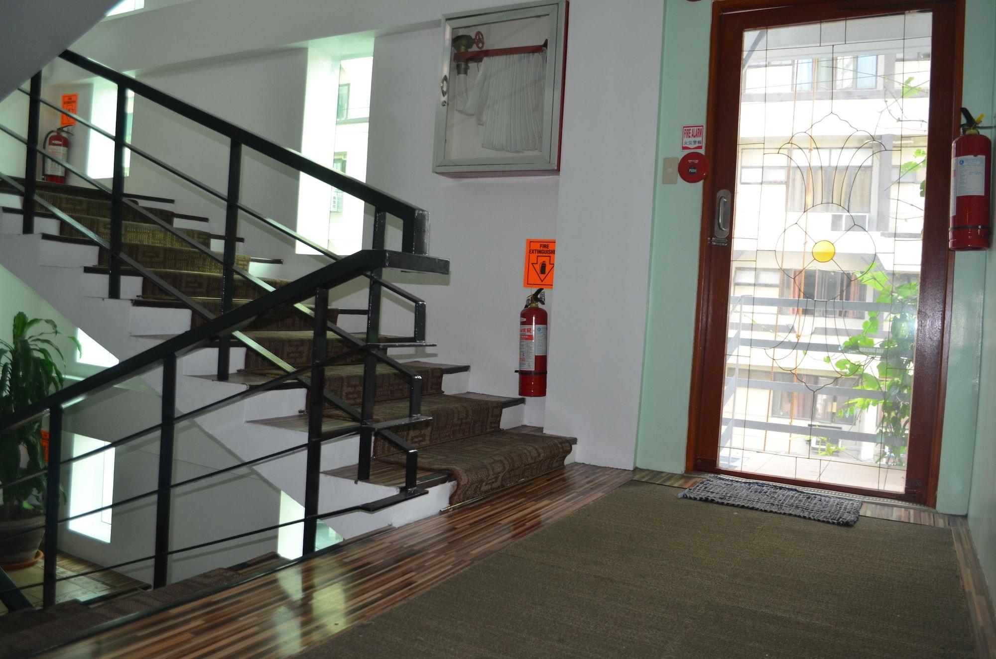 Varios Franchise One Hotel