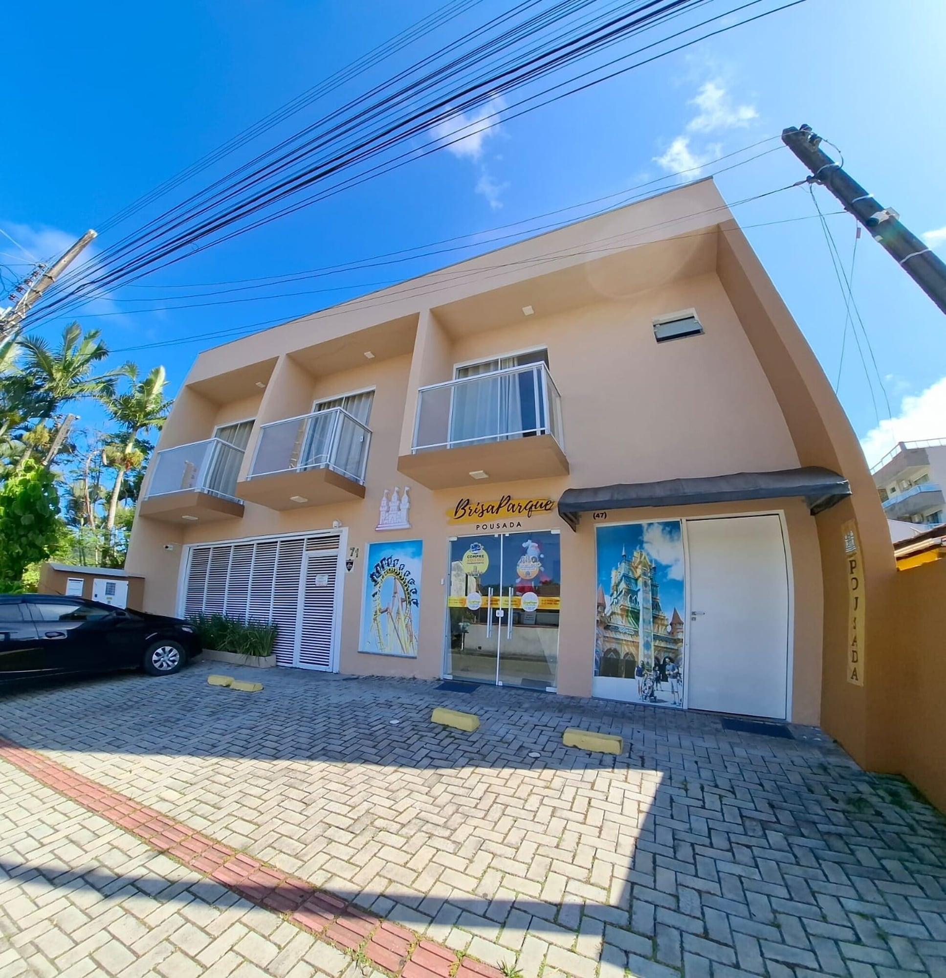 Vista Exterior Pousada Brisa Parque