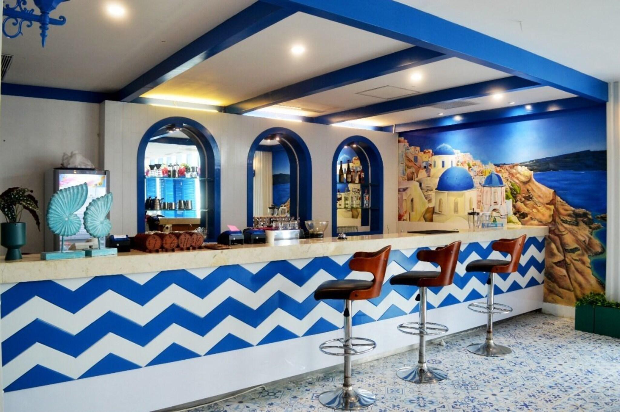 Bar/Salón Cavinton Hotel Malioboro Yogyakarta by Tritama Hospitality