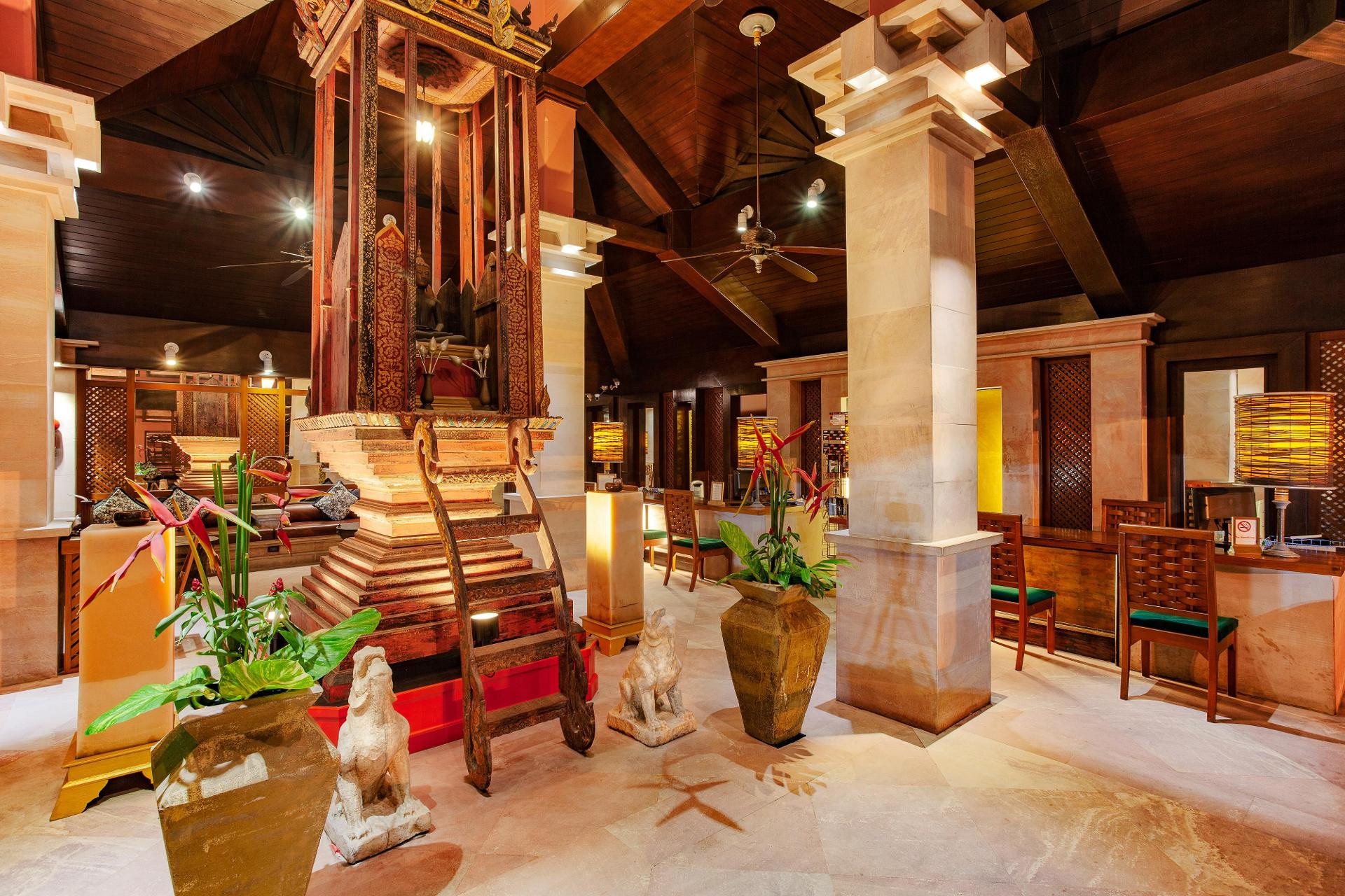 Vista Lobby Seaview Patong Hotel