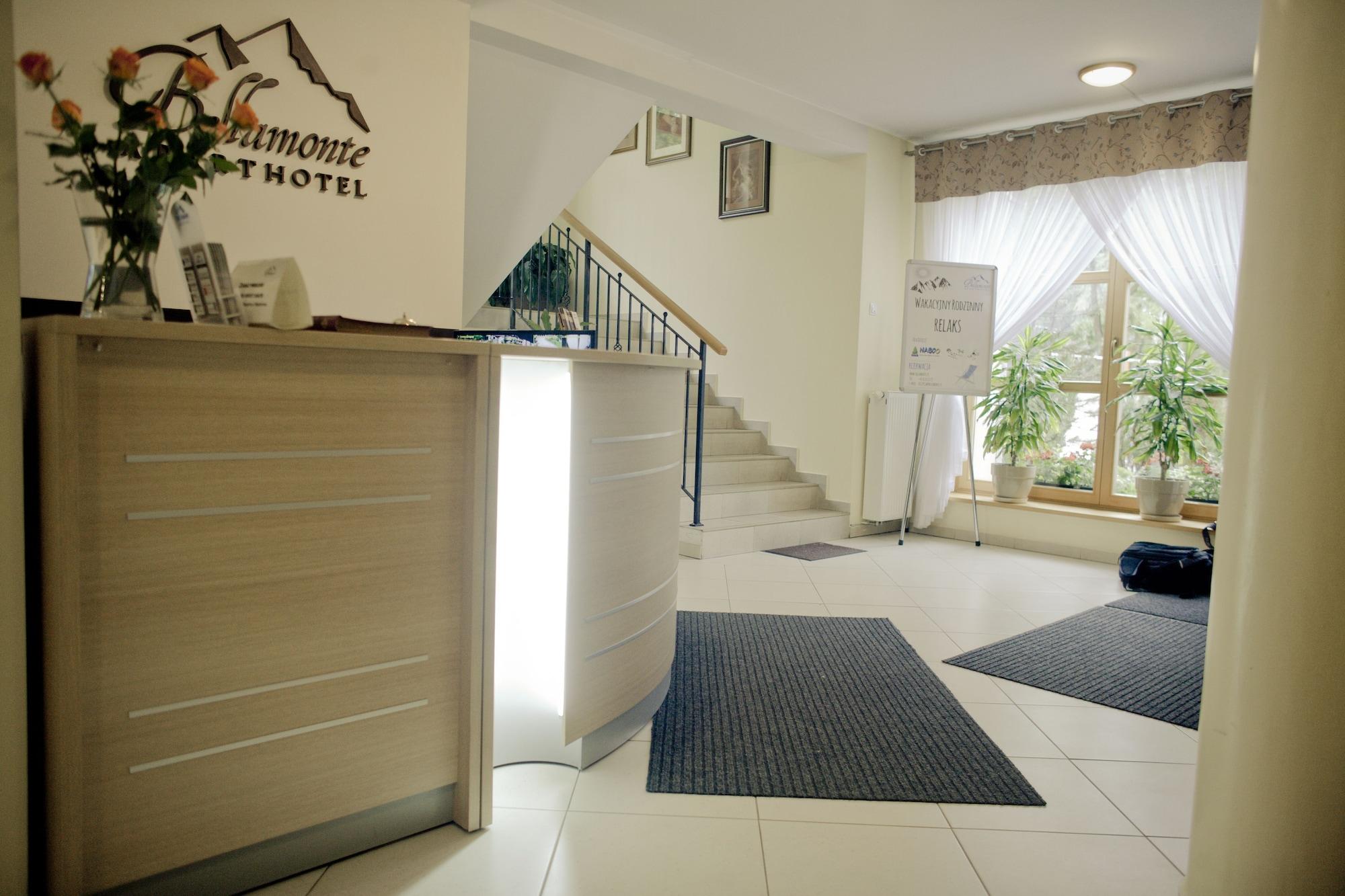 Vista Lobby Bellamonte Aparthotel