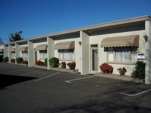 Varios Feilding Motel