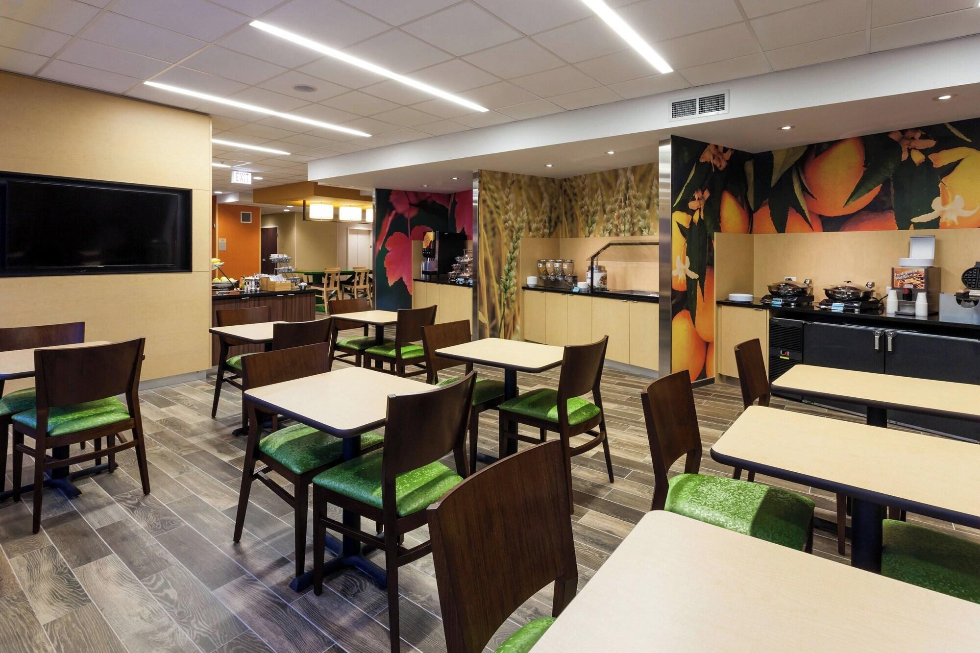 Restaurant Fairfield Inn & Suites Chicago Downtown/River North