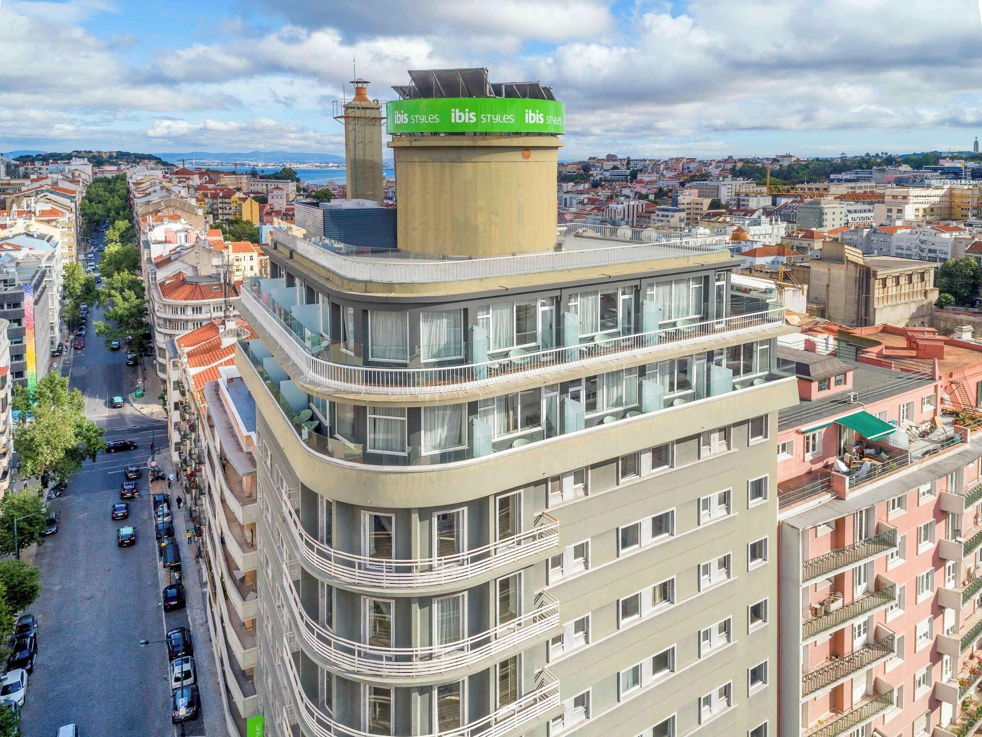 Vista Exterior ibis Styles Lisboa Centro Liberdade NE