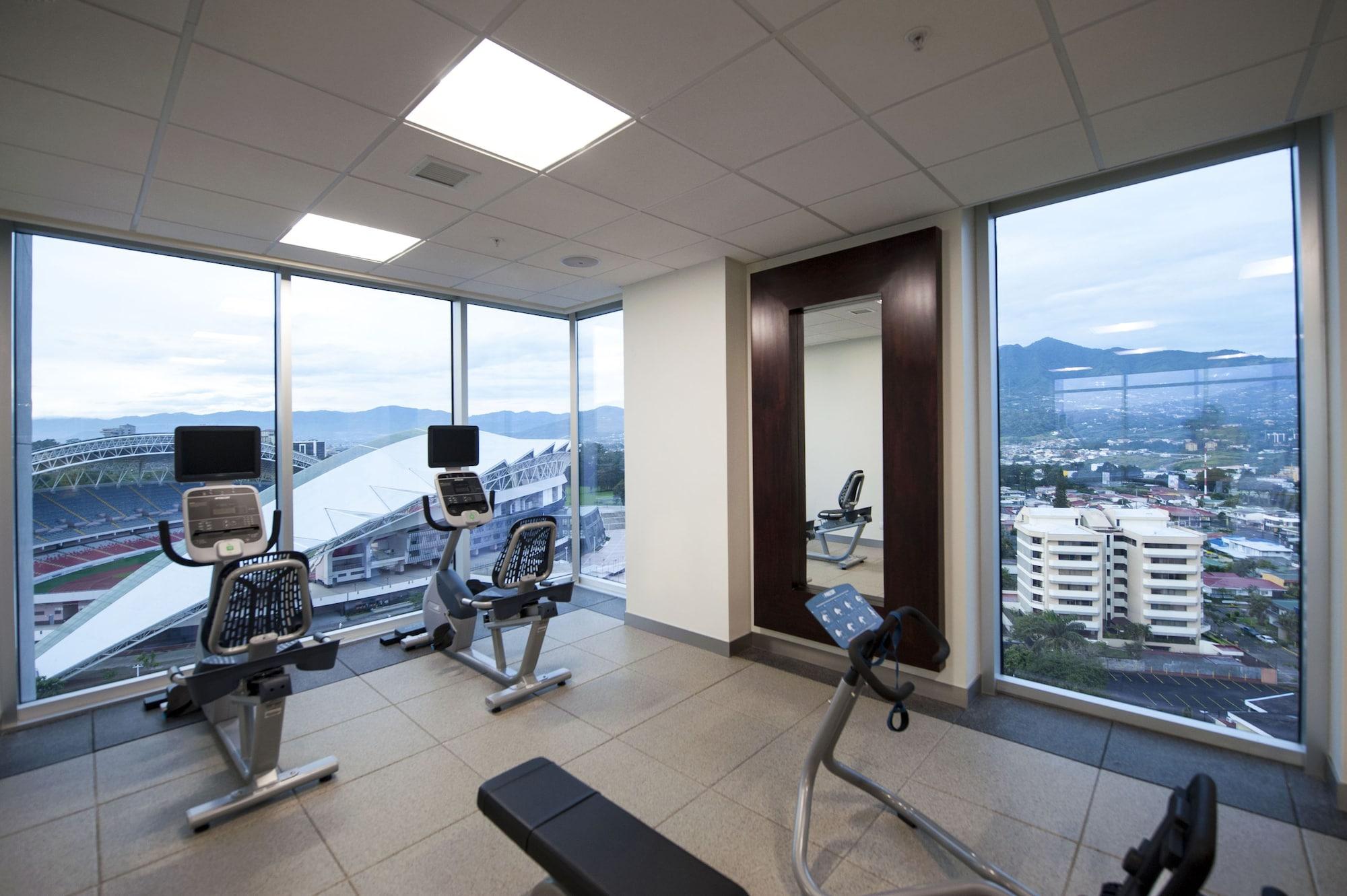 Gimnasio Hilton Garden Inn San Jose La Sabana
