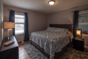 Alquiler Vacacional - 4BD Central to Top Attractions, Quiet Walkable Area