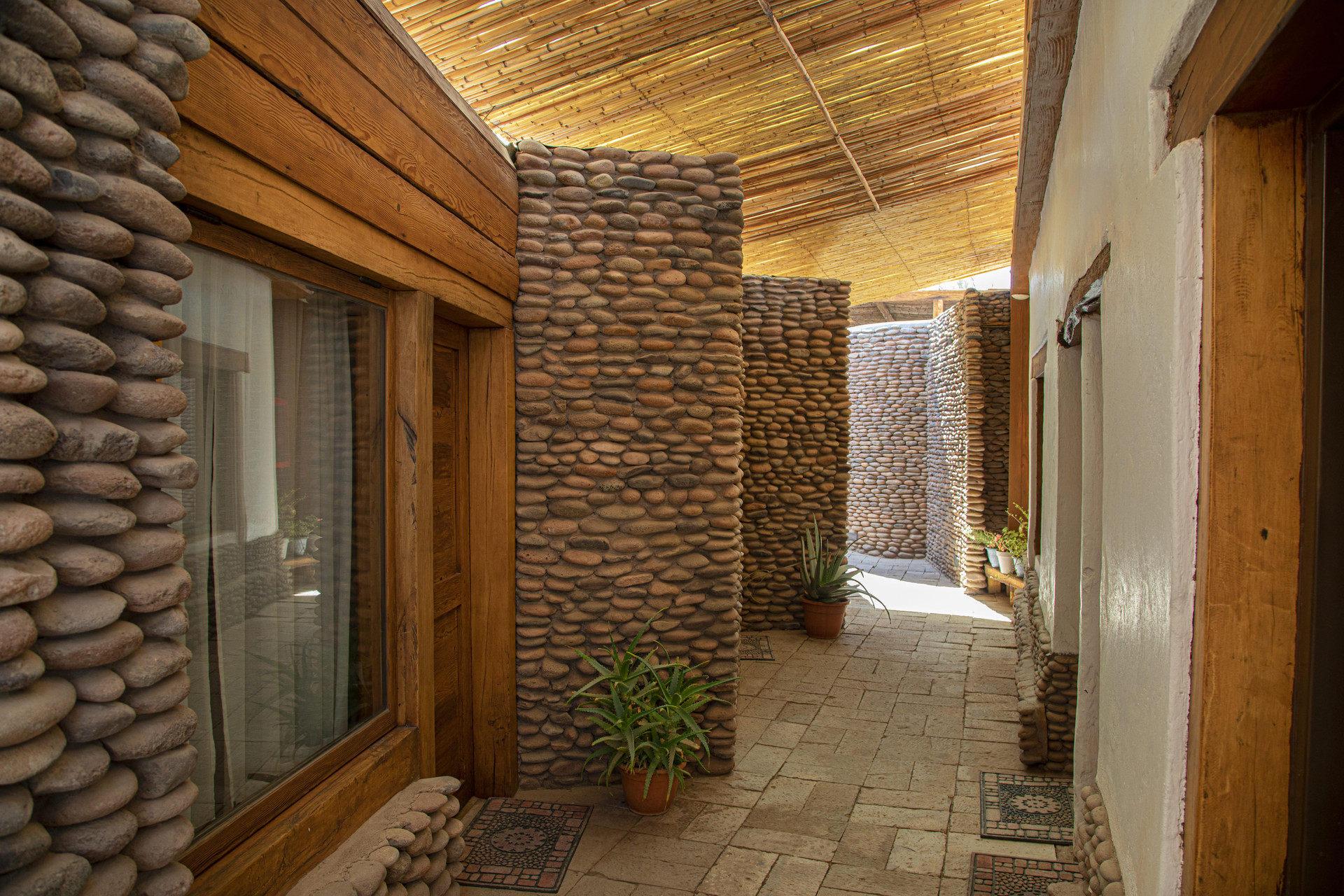 Vista Exterior Hotel Terrantai