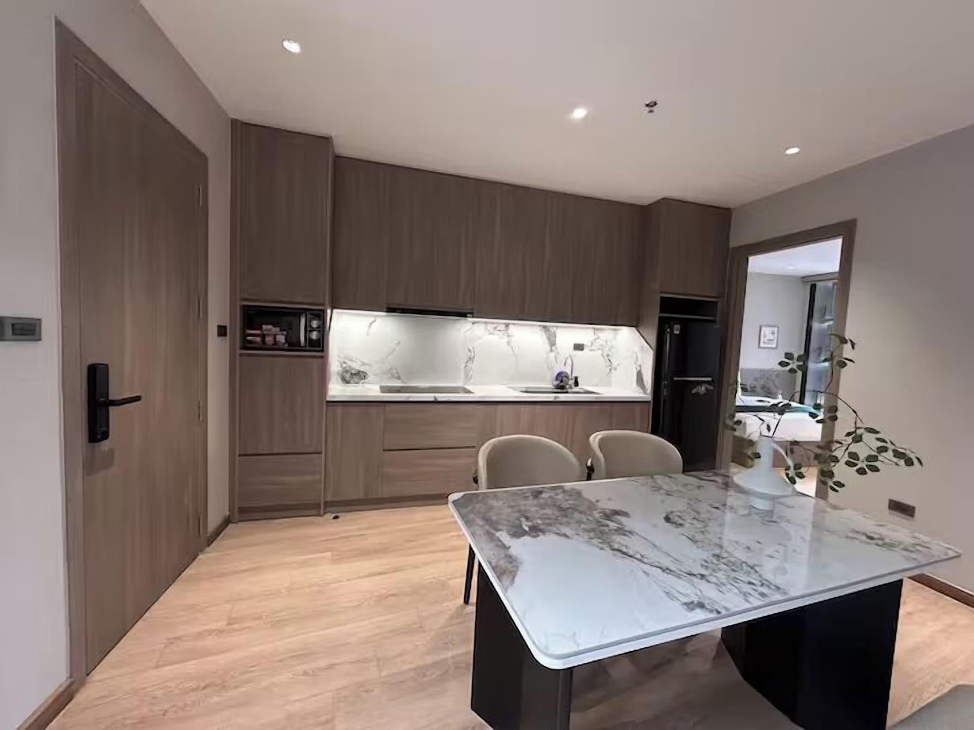 Equipamiento de Habitación The Lumi Apartments by XOI Residences