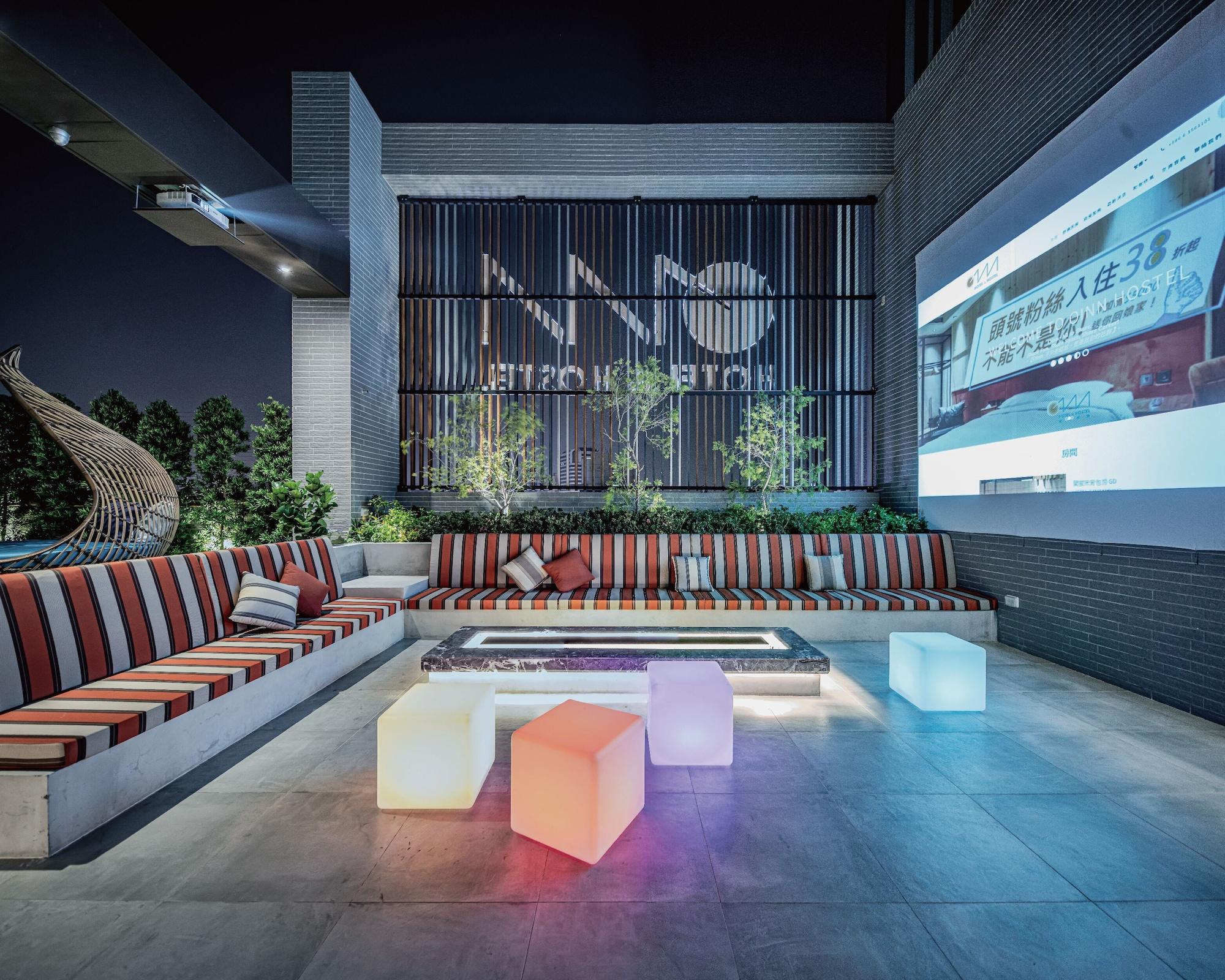 Varios Oinn Hotel & Hostel Tainan