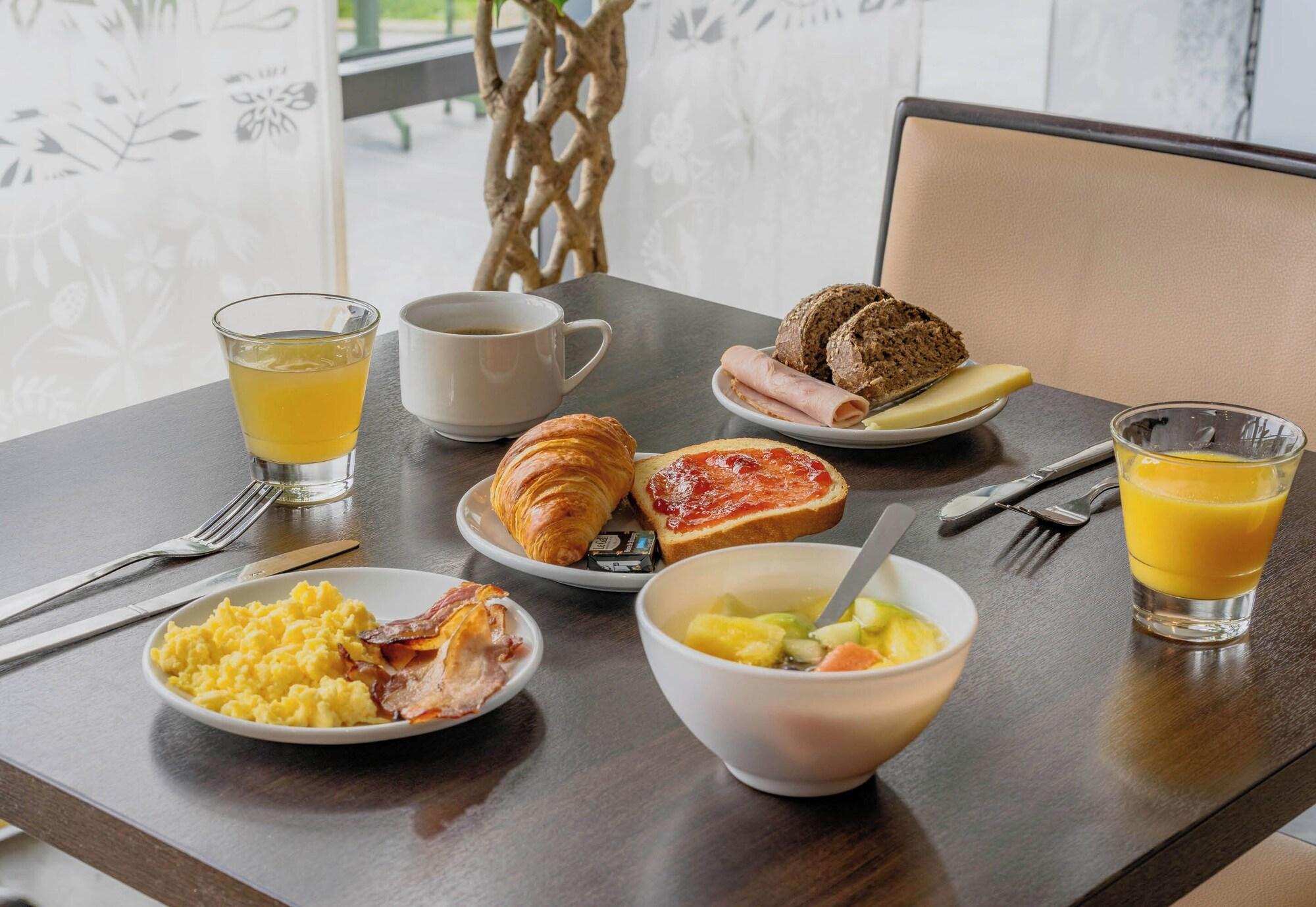 Restaurant B&B HOTEL Calais Terminal Cité de l'Europe 4 étoiles