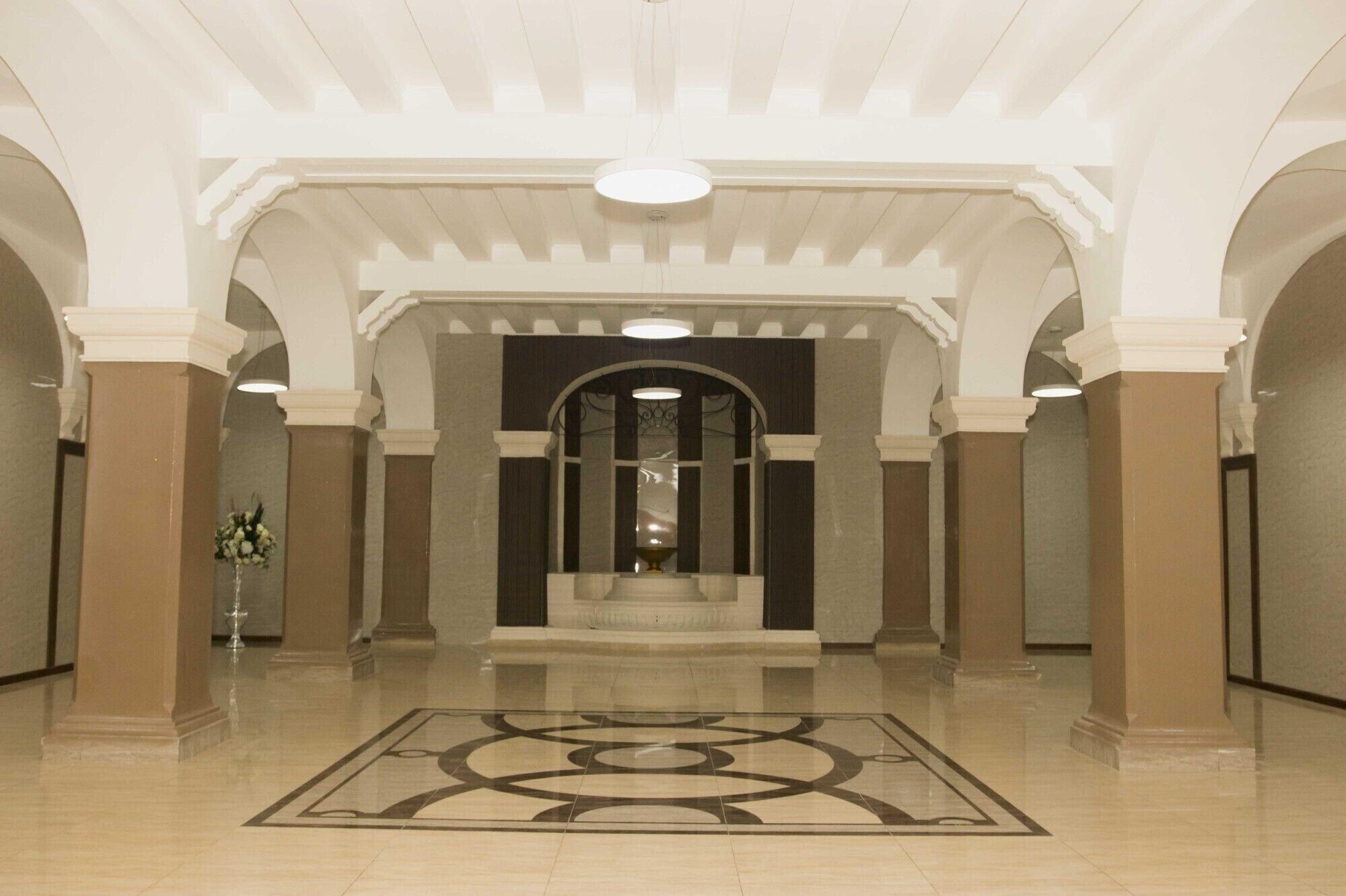 Vista Lobby New Washington Hotel
