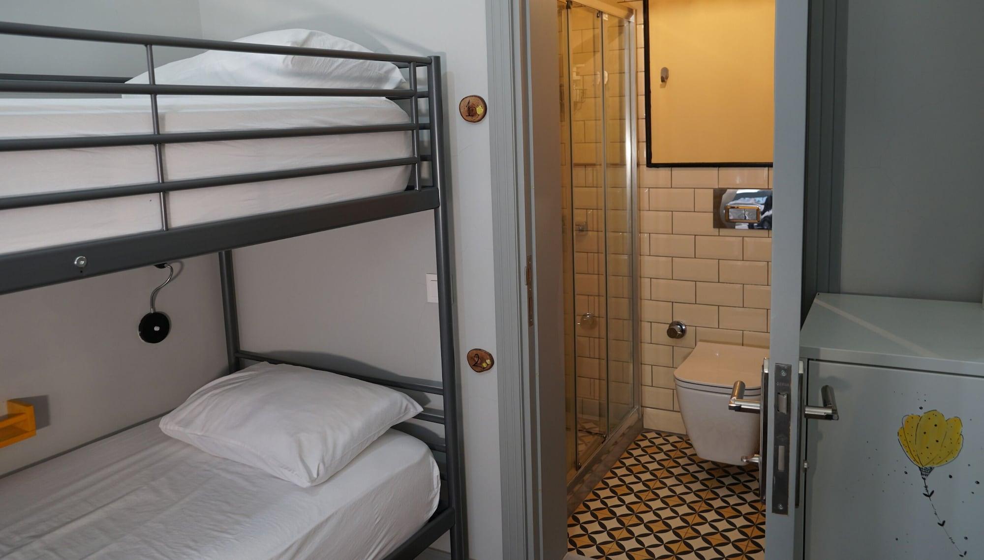 Equipamiento de Habitación Tilas House No8 - Hostel