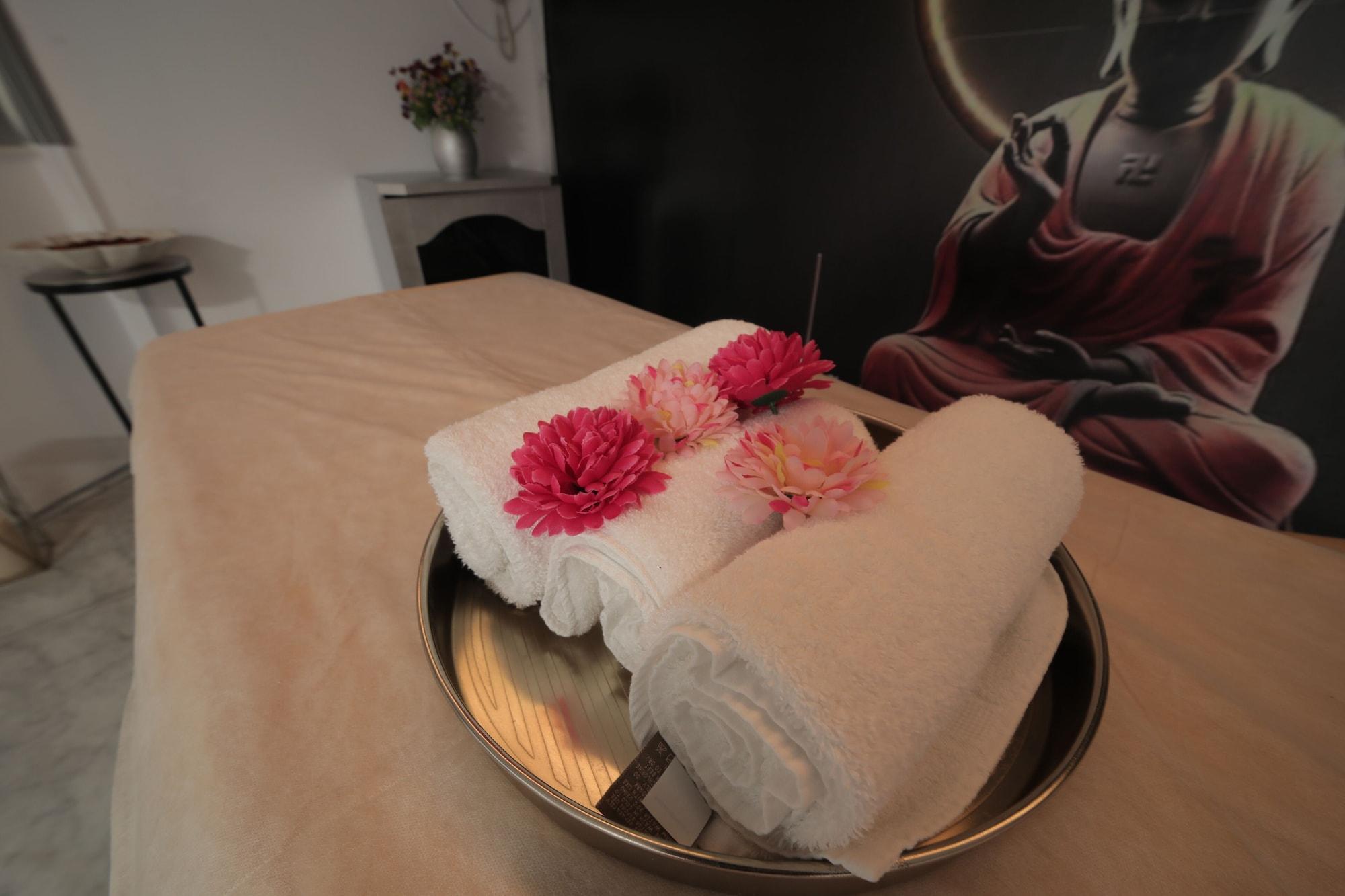 Spa 360 South, Khandala