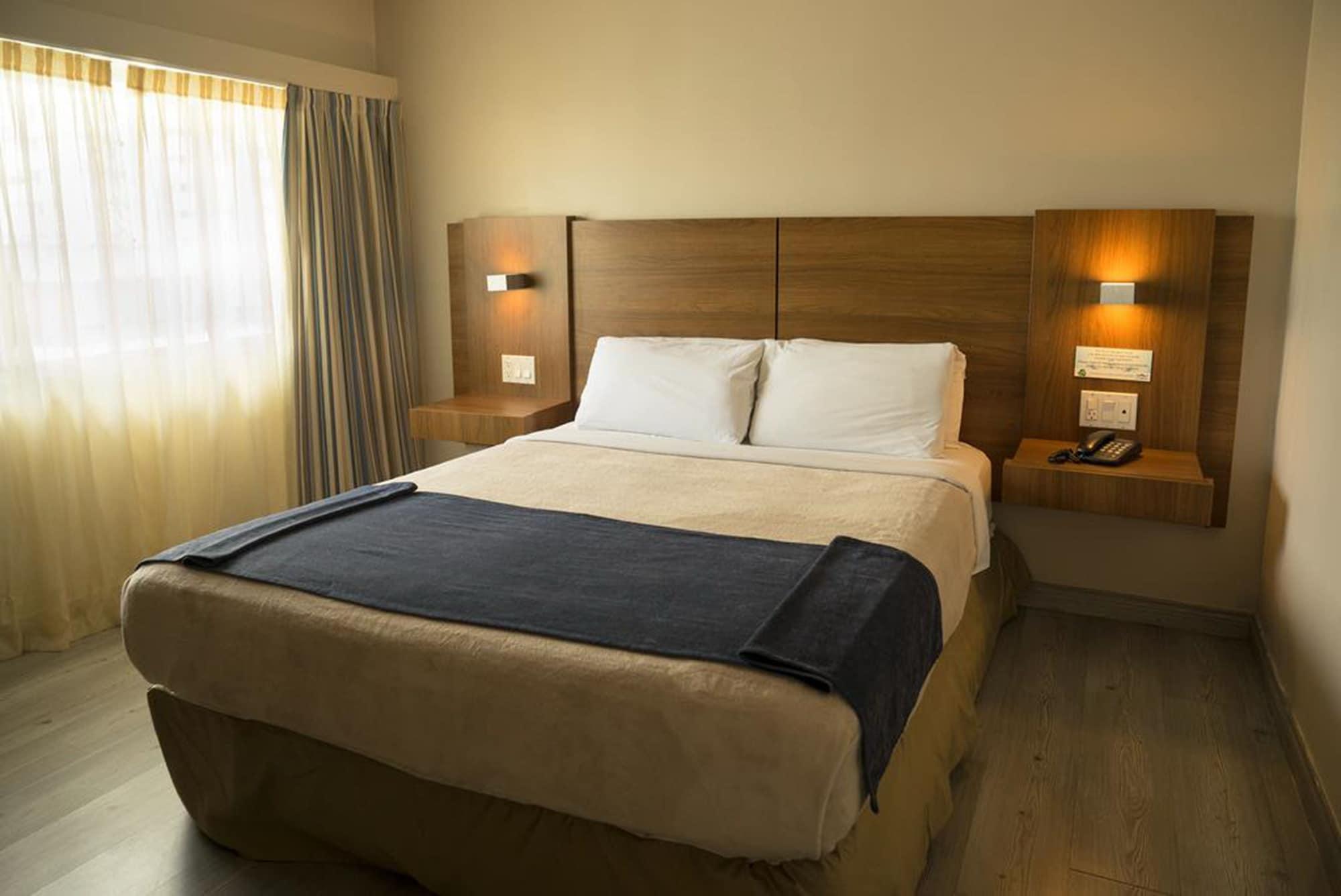 Habitación Hotel Tower House Suites