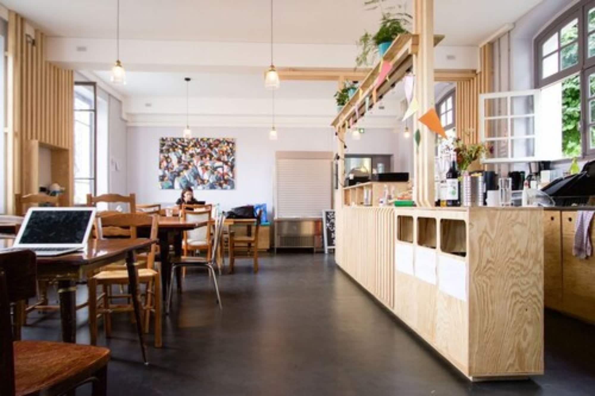 Bar/Salón Hostel La Maison Montreau