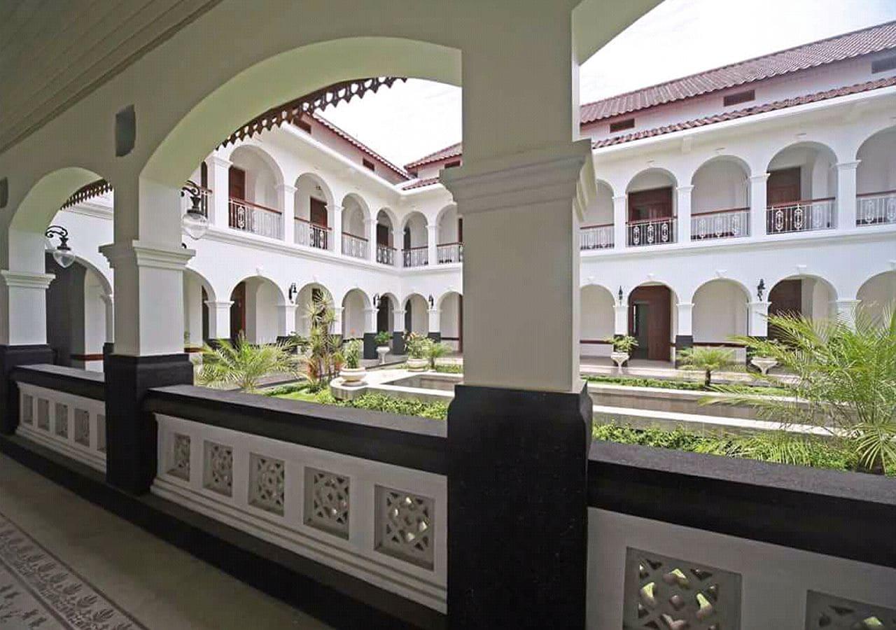 Vista Exterior Daroessalam Hotel Syariah