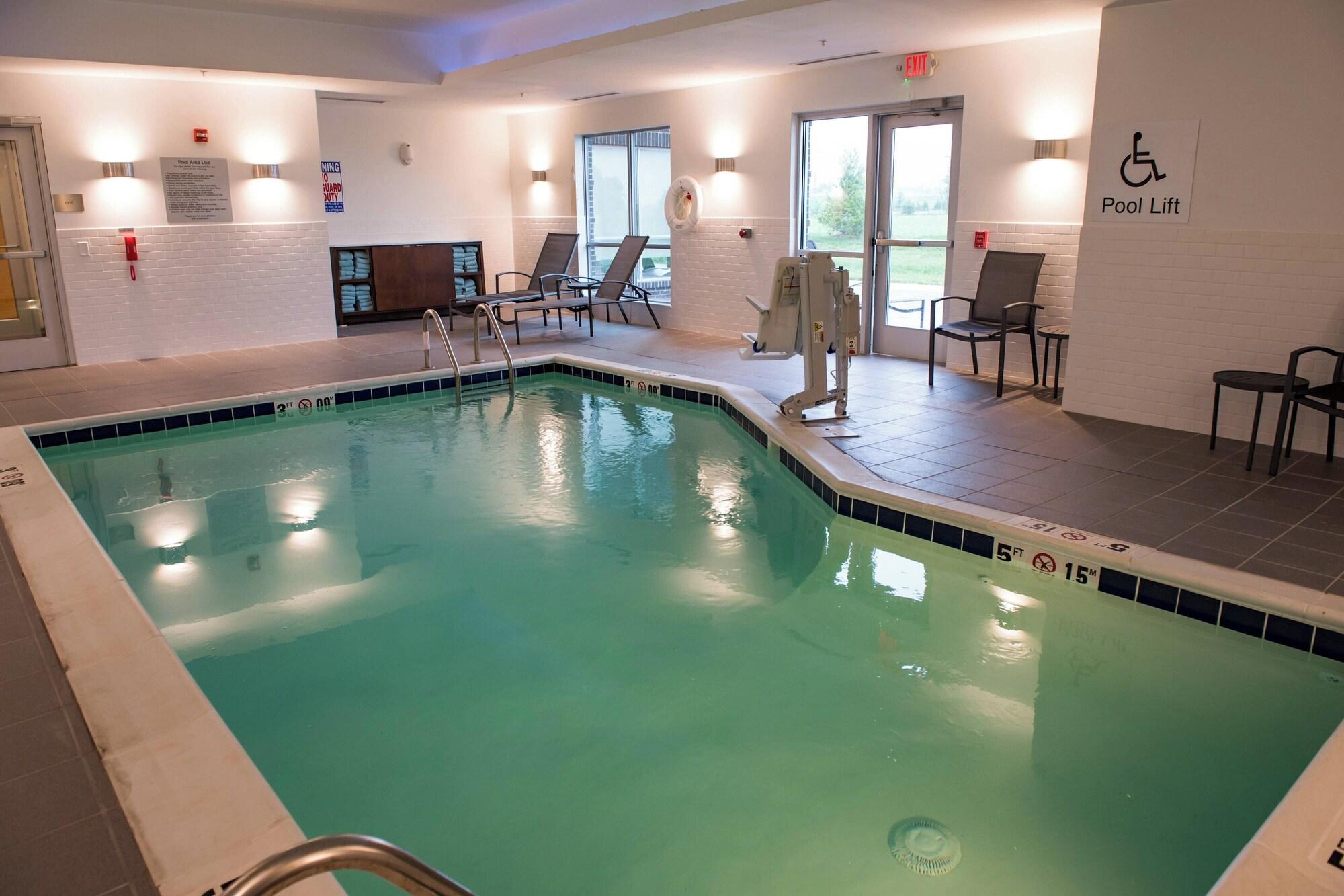 Vista Piscina Fairfield Inn & Suites by Marriott Anderson